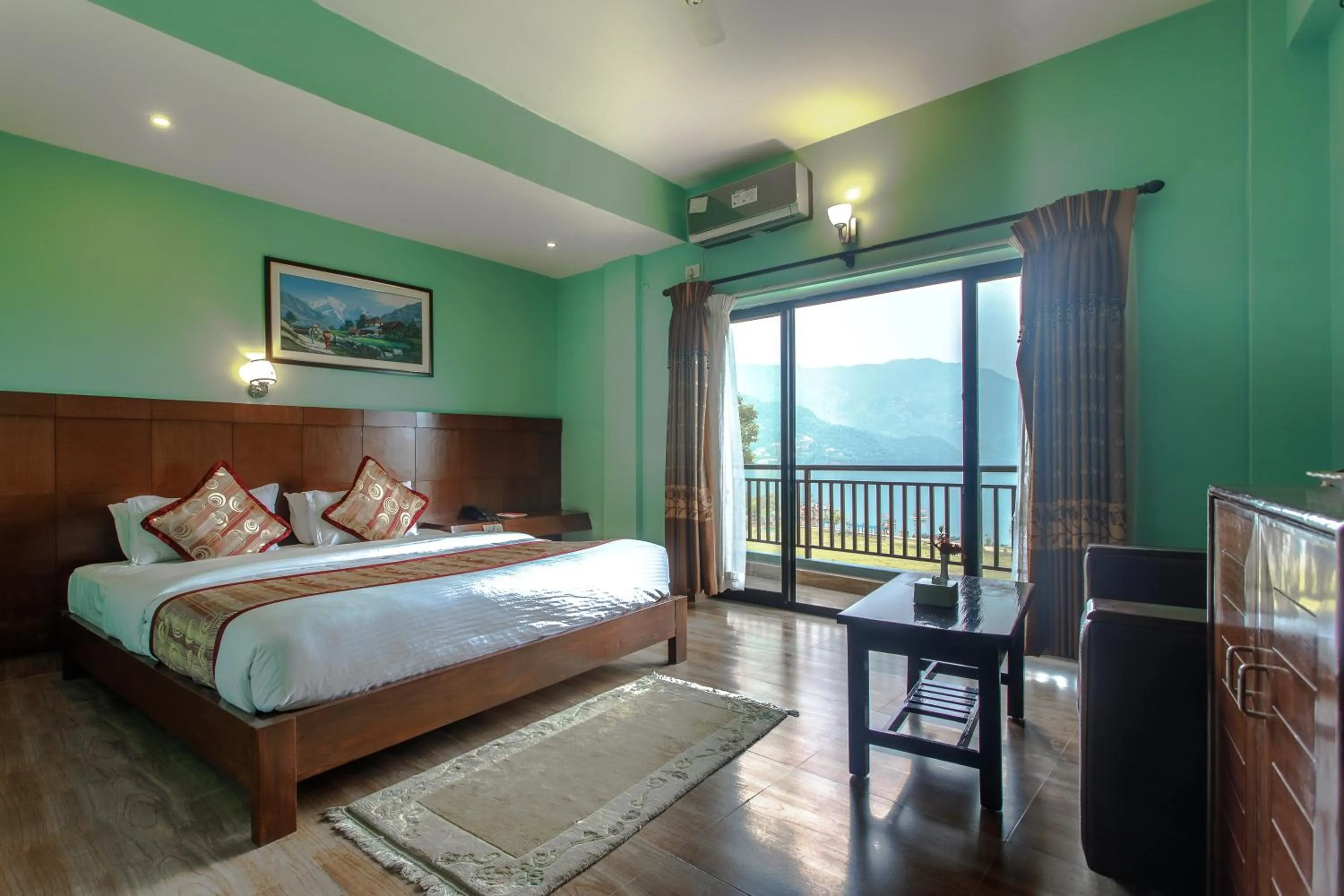 Bed in Hotel Peace Plaza