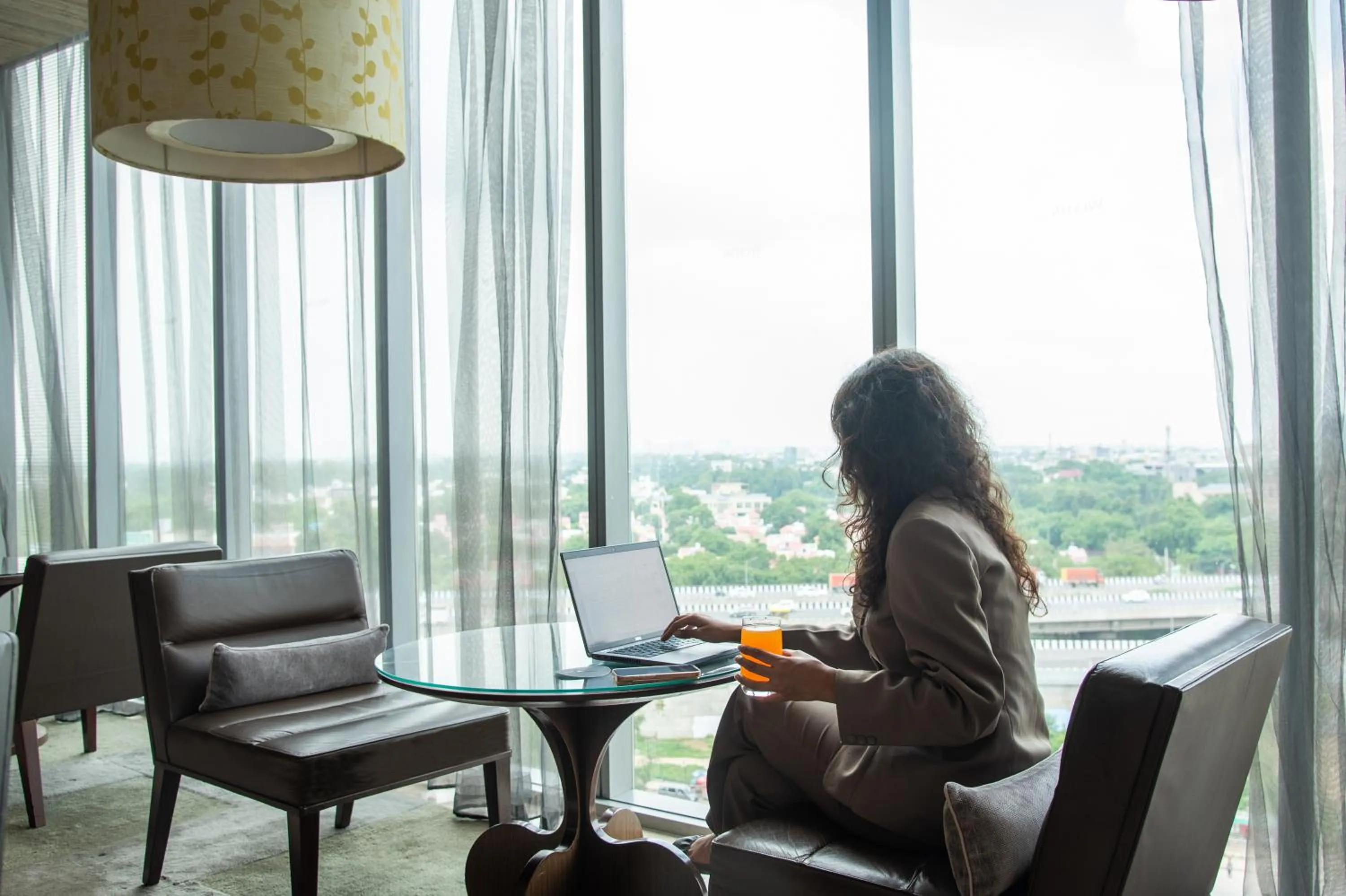 Lounge or bar in The Westin Gurgaon, New Delhi