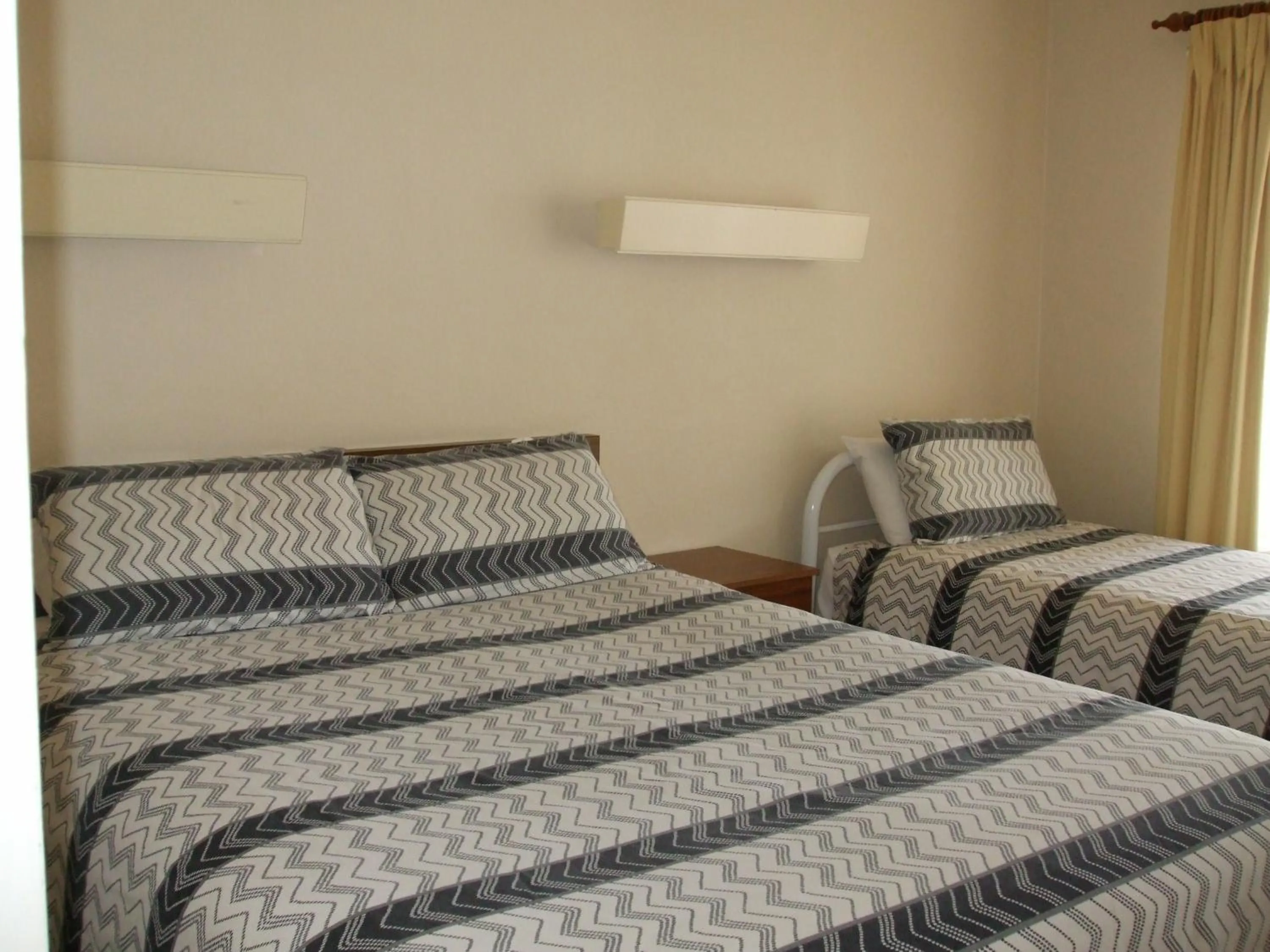 Bedroom, Bed in Anna Bella Motel Glen Innes