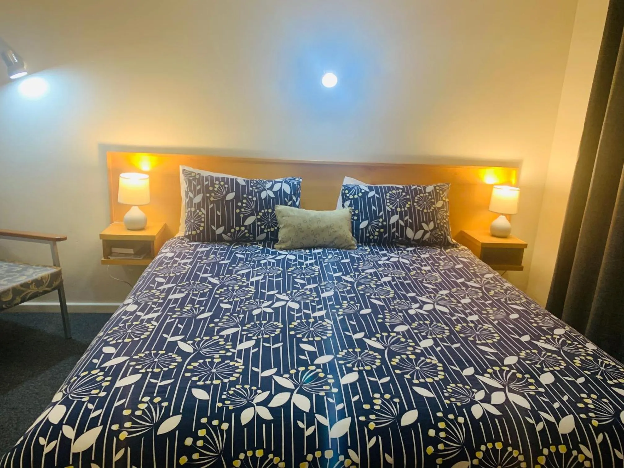 Bed in Anna Bella Motel Glen Innes