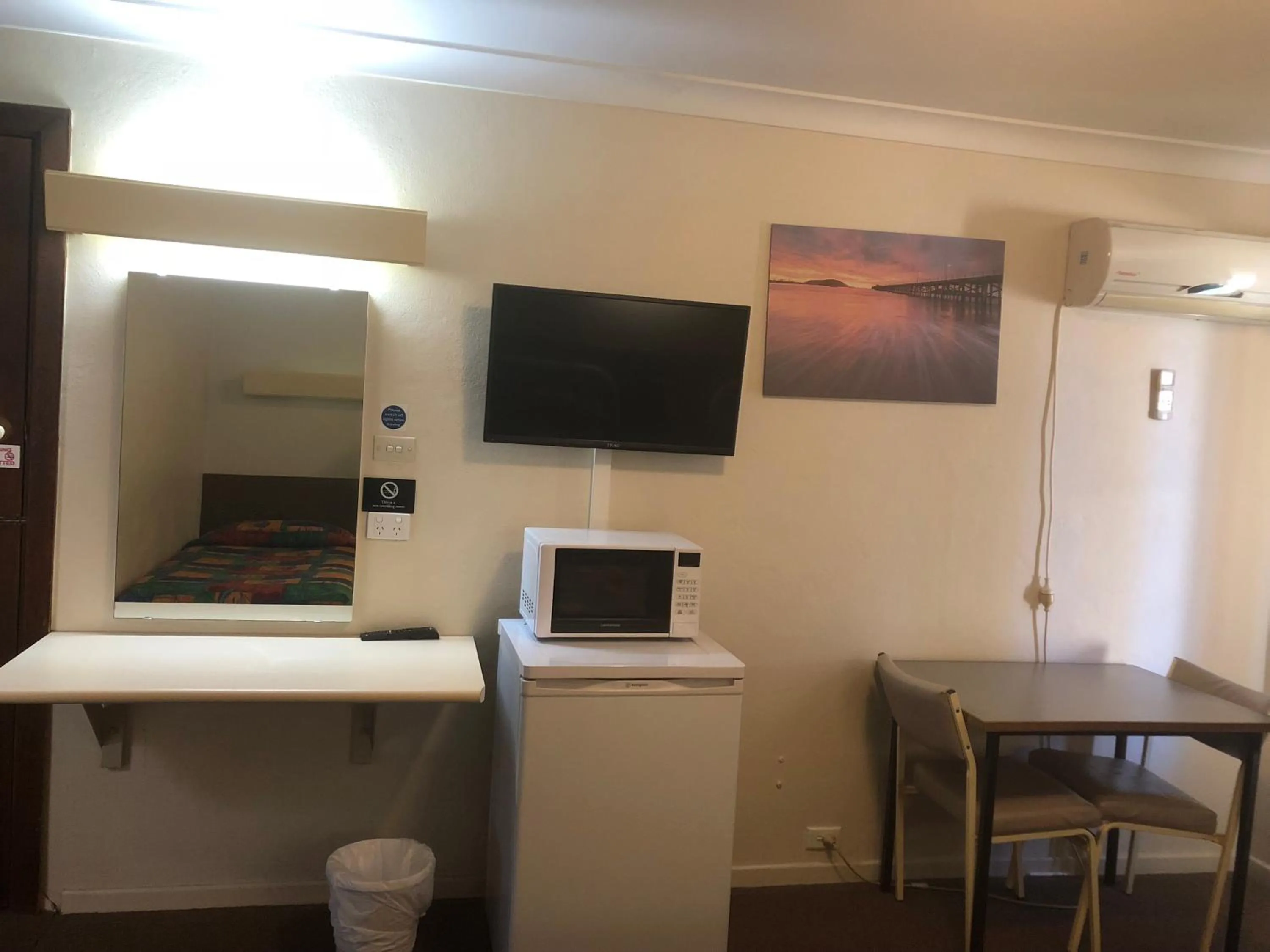 TV and multimedia in Anna Bella Motel Glen Innes