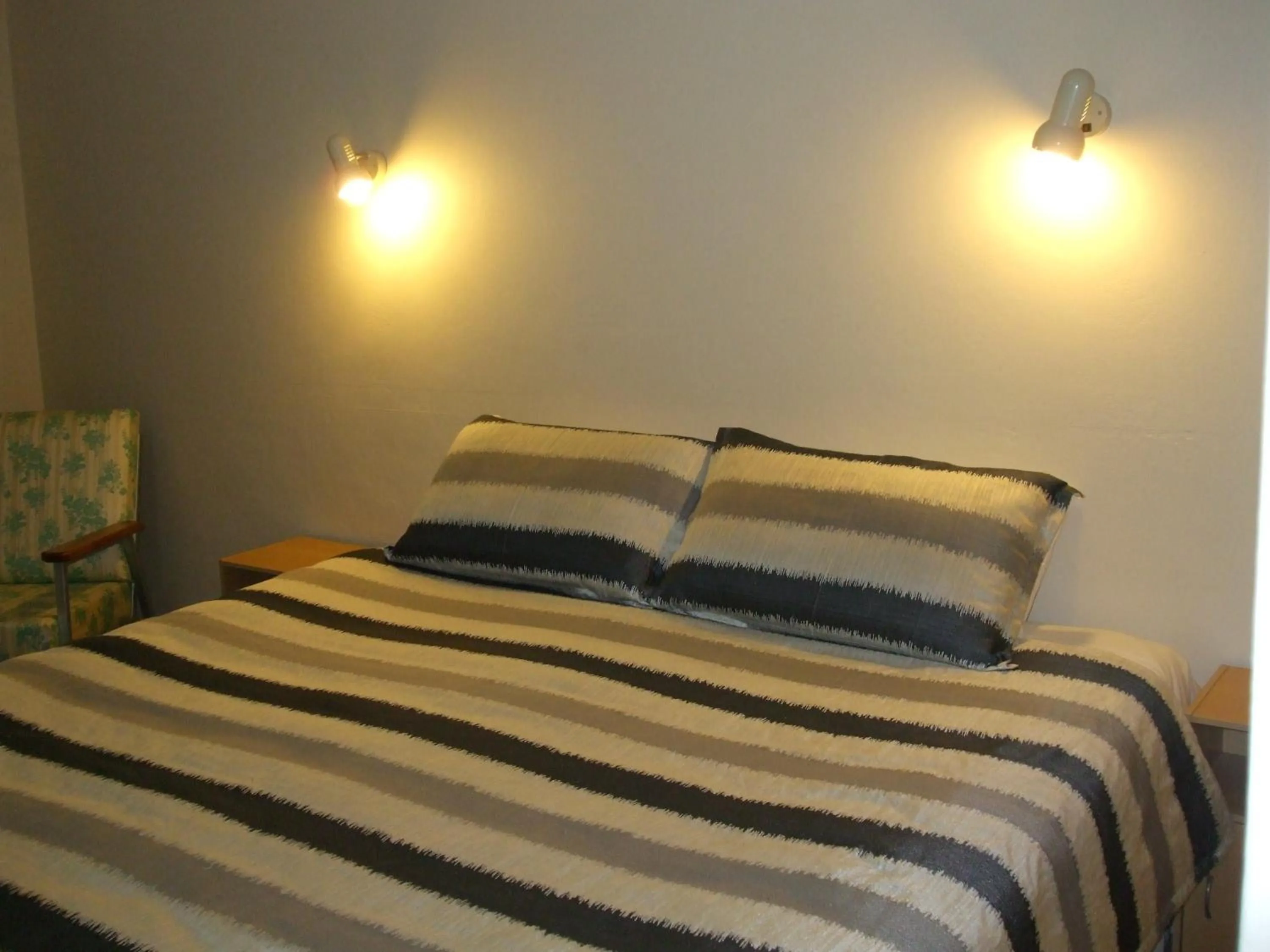 Bedroom, Bed in Anna Bella Motel Glen Innes