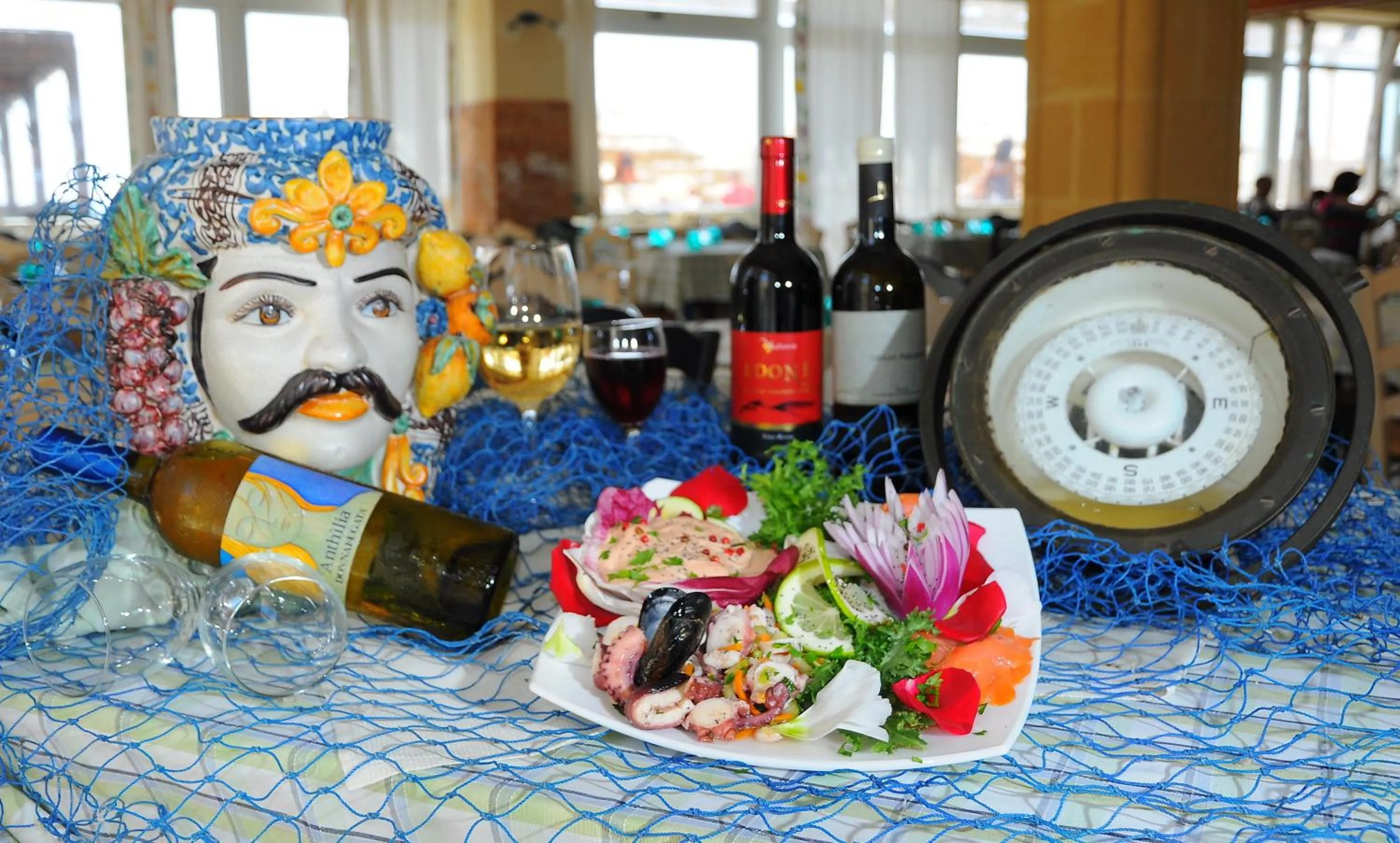 Food and drinks in Delfino Beach Hotel