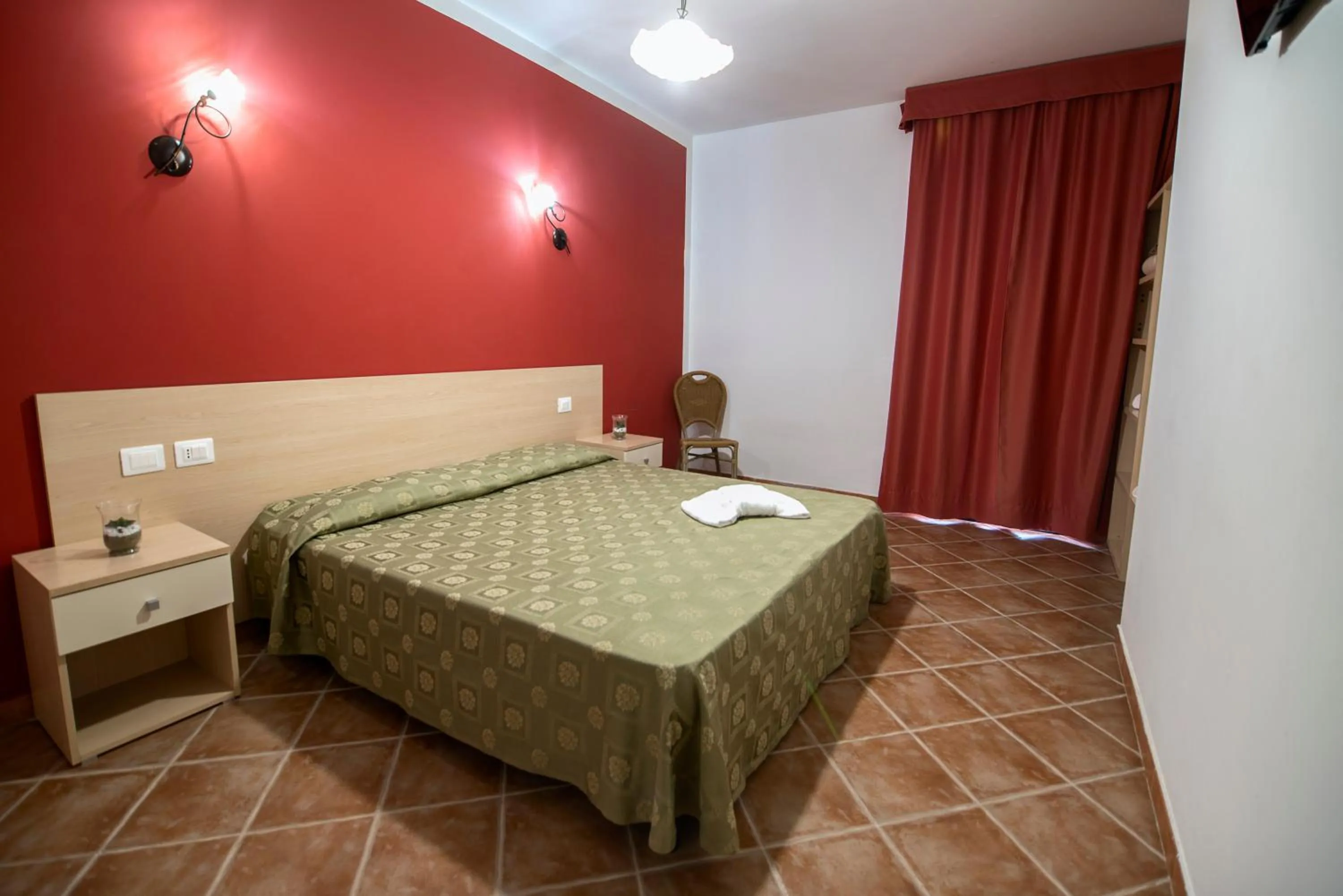 Photo of the whole room in Delfino Beach Hotel