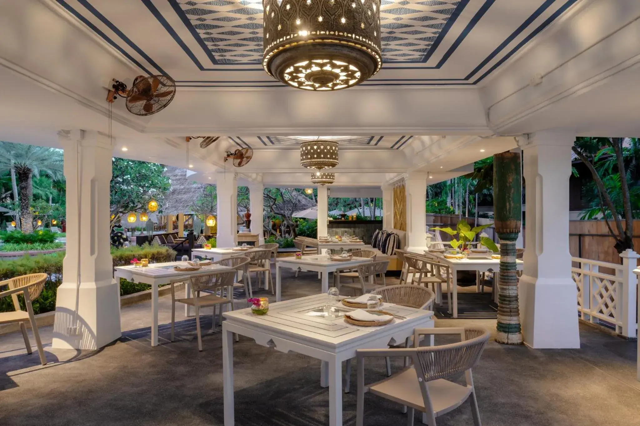 Restaurant/places to eat in Anantara Hua Hin Resort Restaurant/places to eat in Anantara Hua Hin Resort