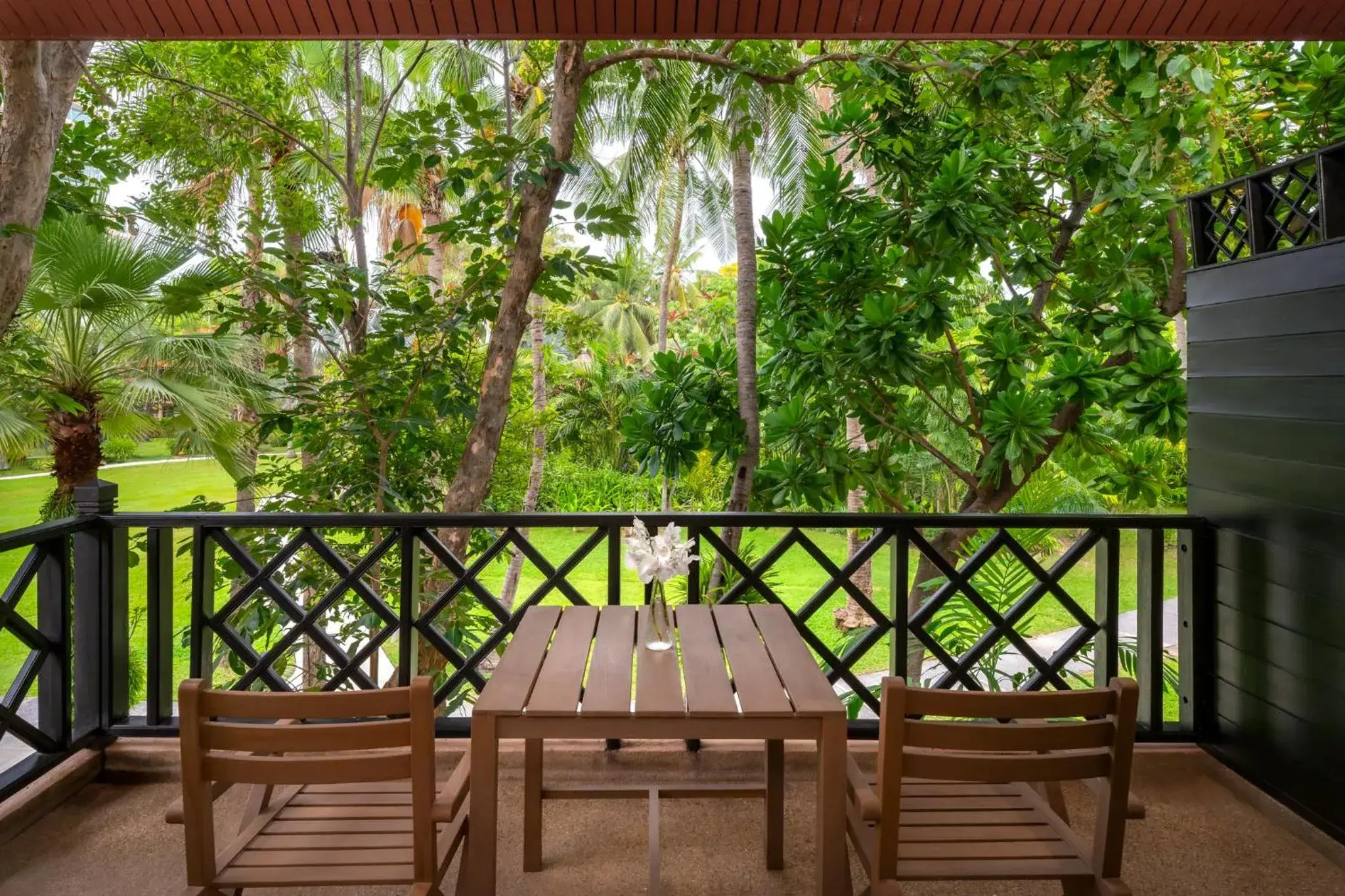 Garden view in Anantara Hua Hin Resort Garden view in Anantara Hua Hin Resort