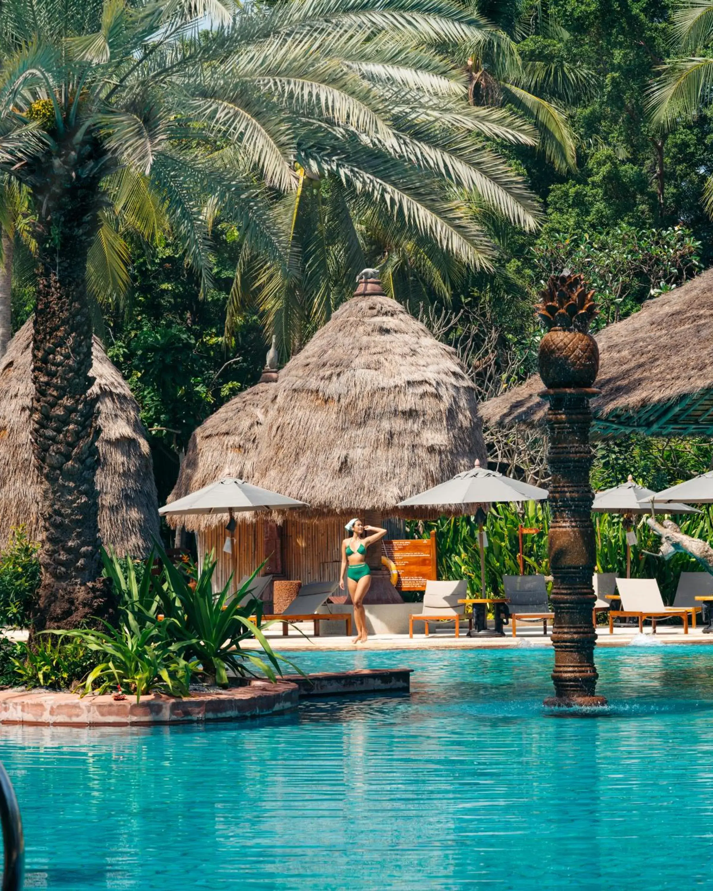 Swimming pool in Anantara Hua Hin Resort Swimming pool in Anantara Hua Hin Resort