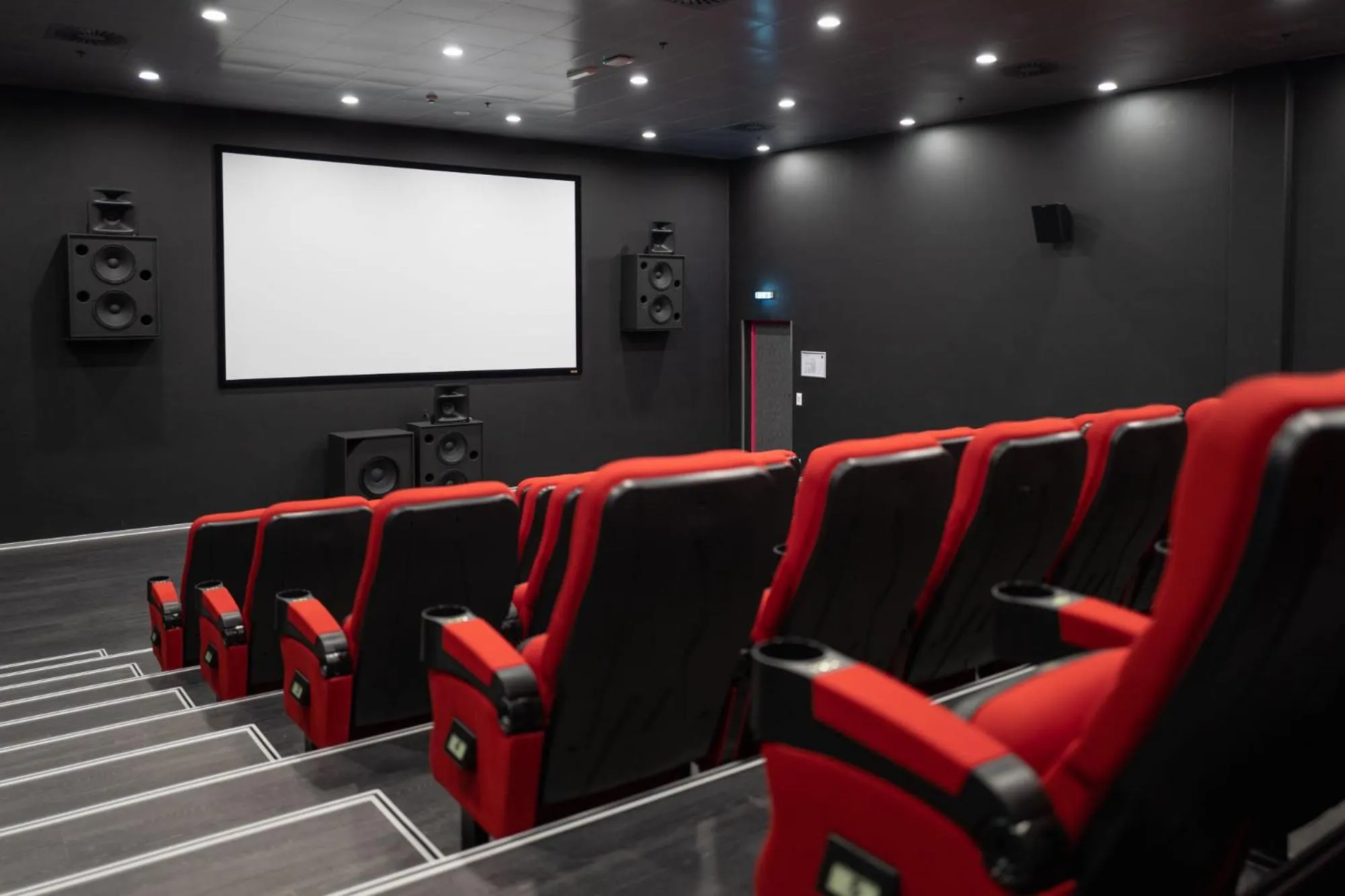 Seating area in Cabinn Copenhagen