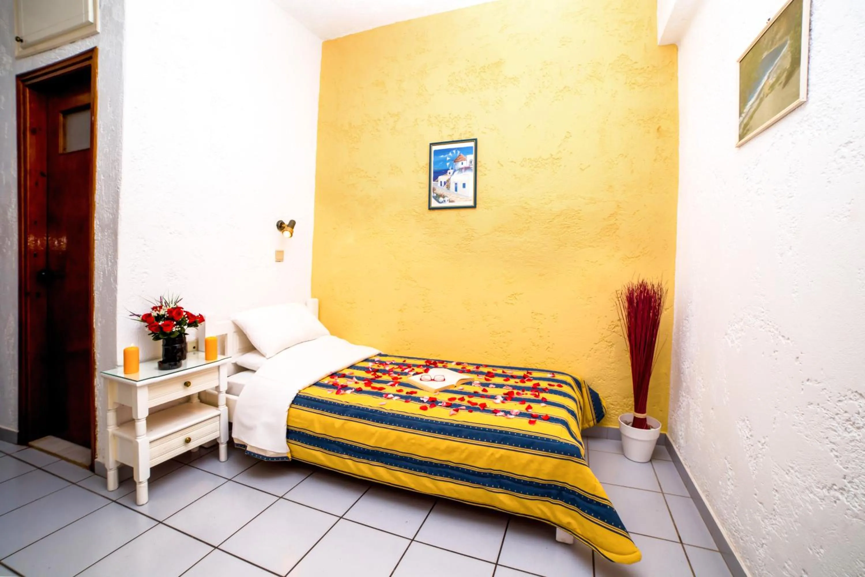 Bed in Creta Mar-Gio