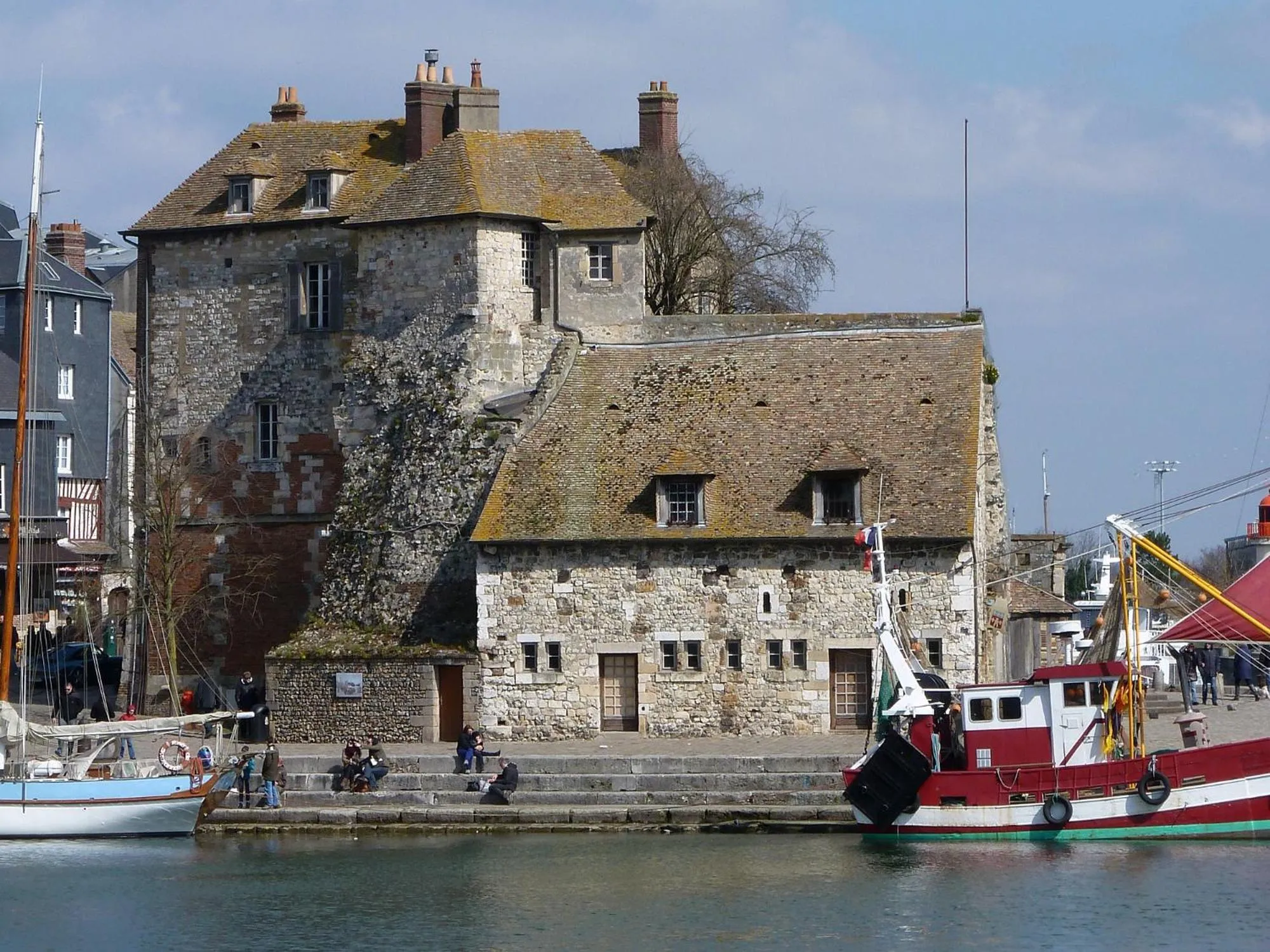 Nearby landmark in LA TRANQUILITE