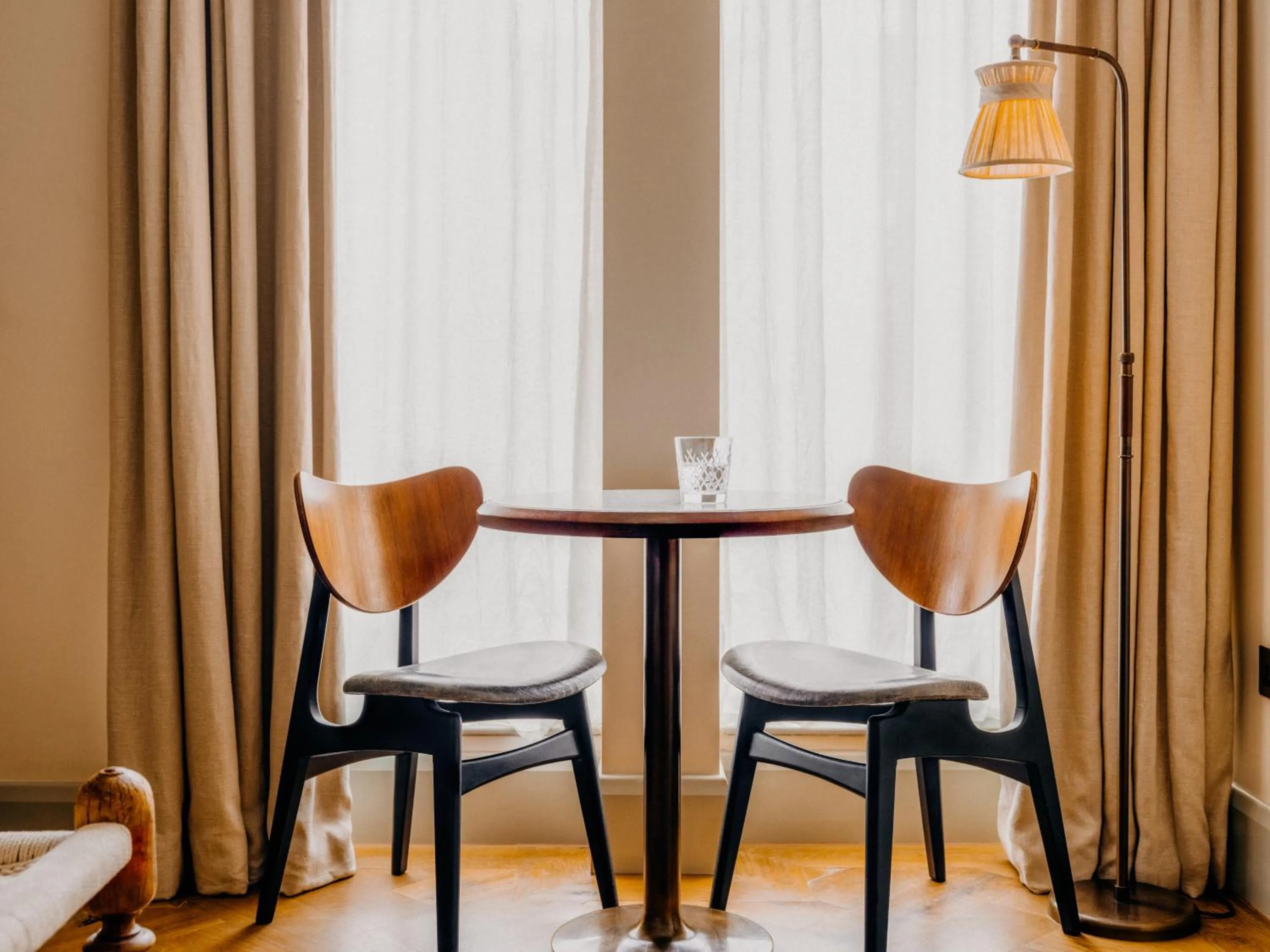 Living room in Redchurch Townhouse
