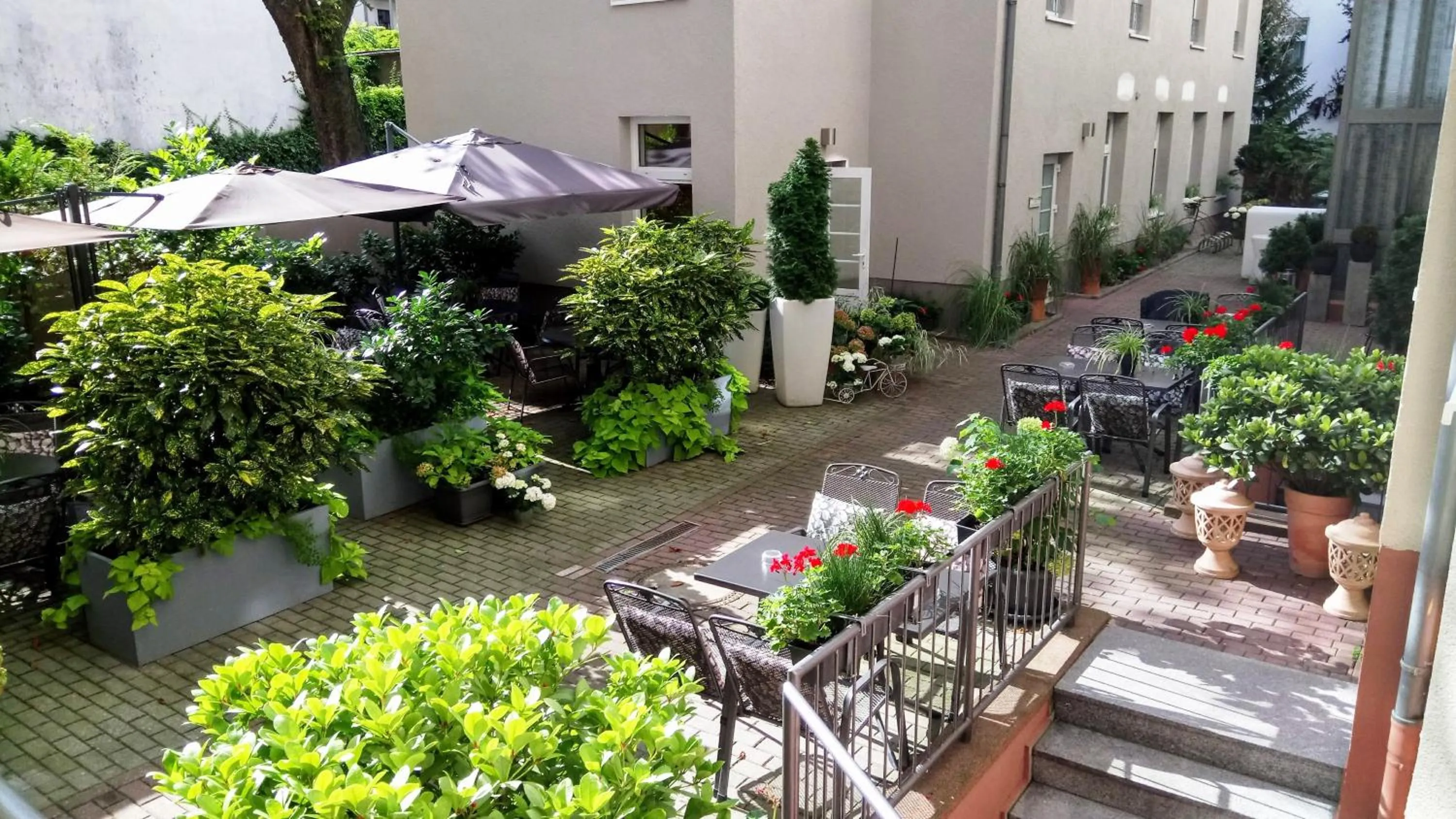 Patio in City-Hotel Am Wasserturm Halle