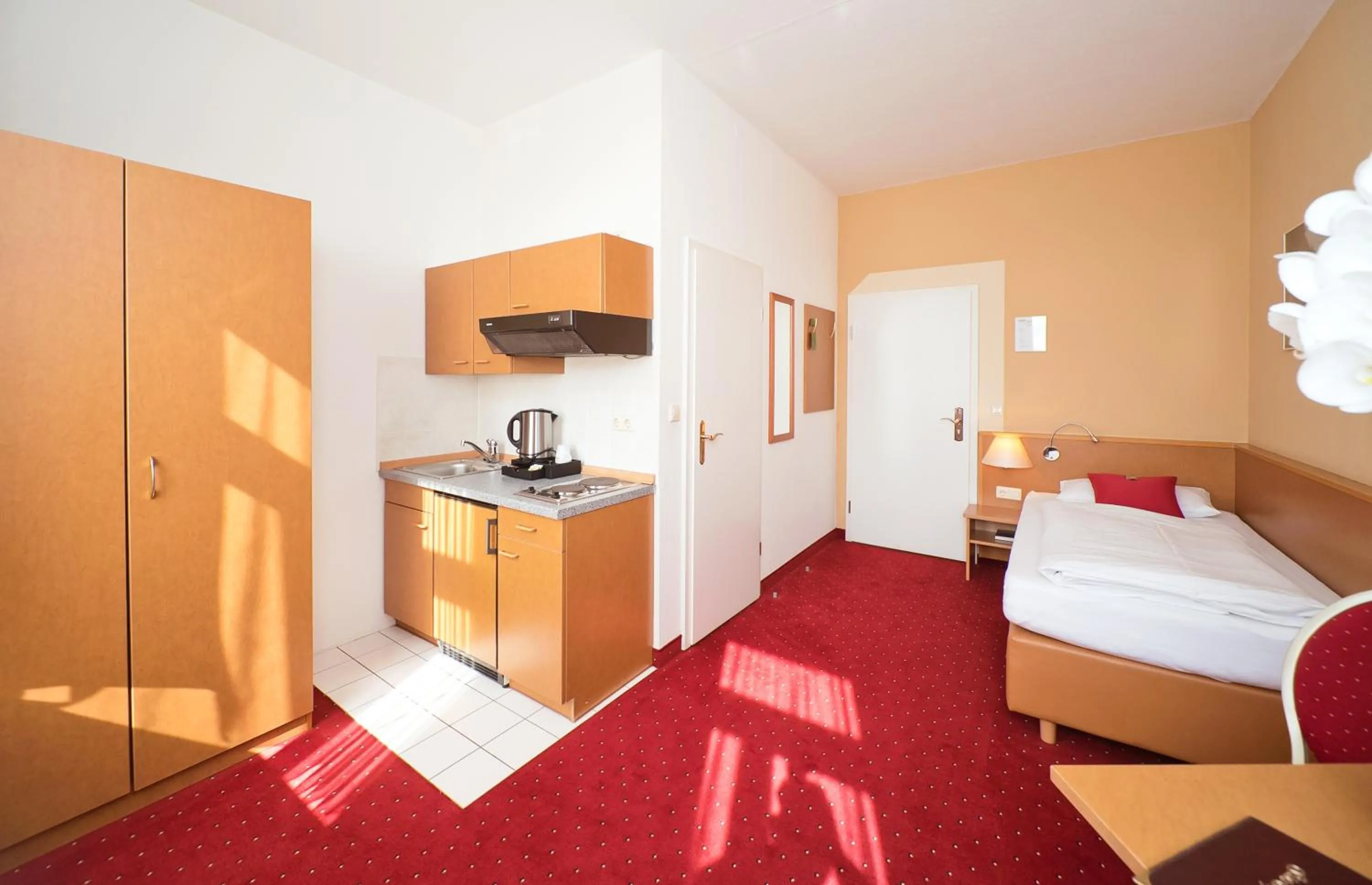 Bed in City-Hotel Am Wasserturm Halle