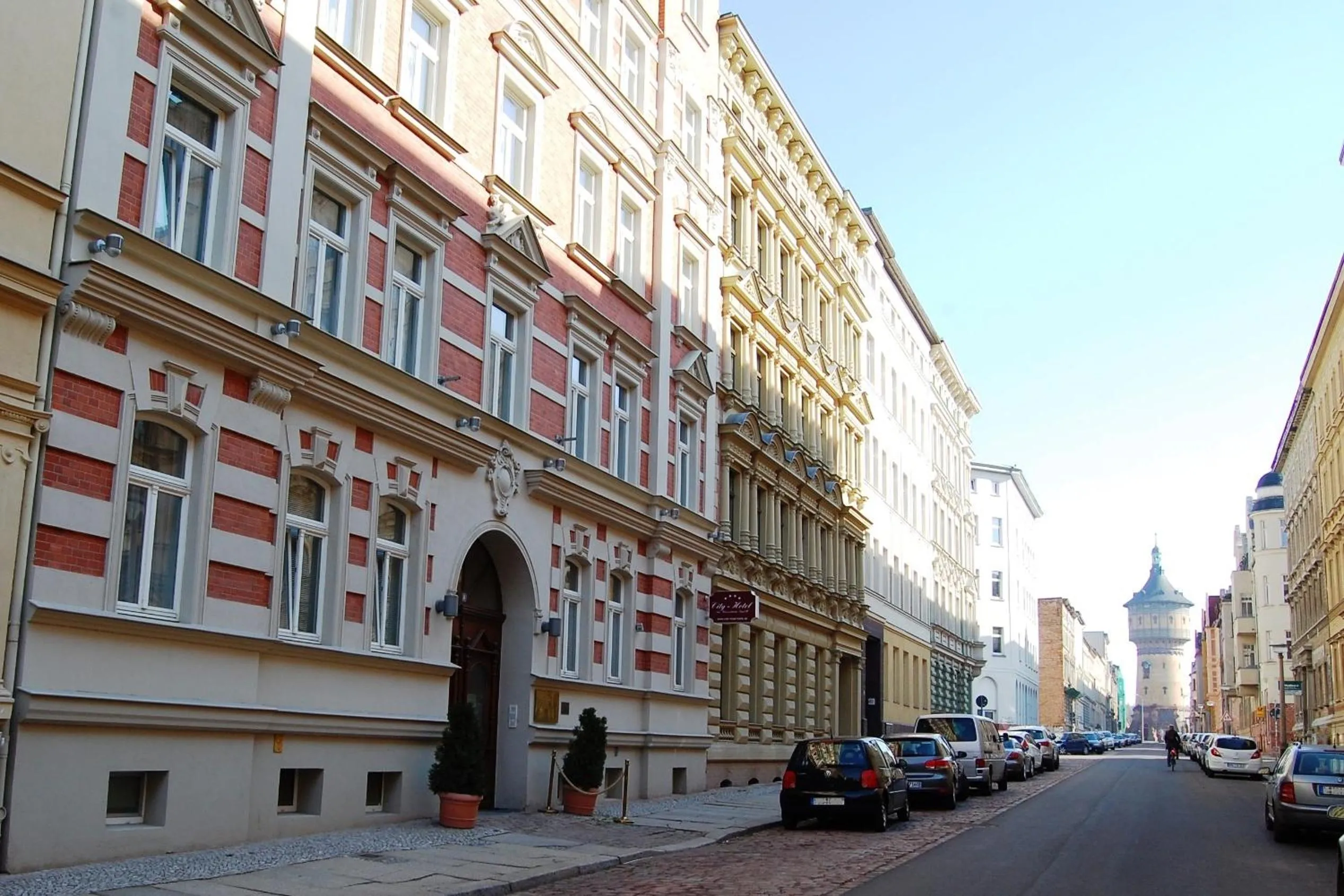 Quiet street view in City-Hotel Am Wasserturm Halle