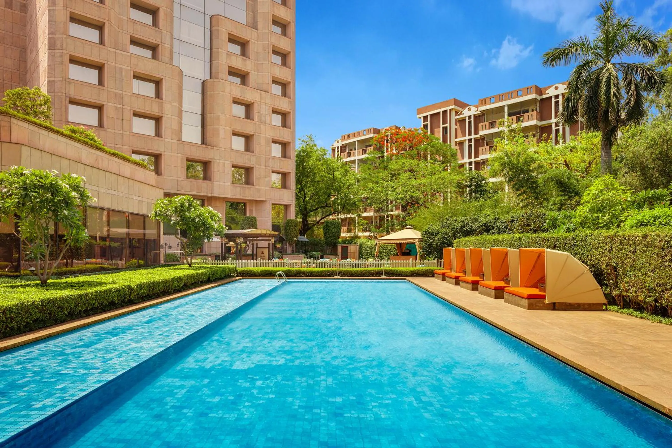 Swimming pool in ITC Maurya, a Luxury Collection Hotel, New Delhi