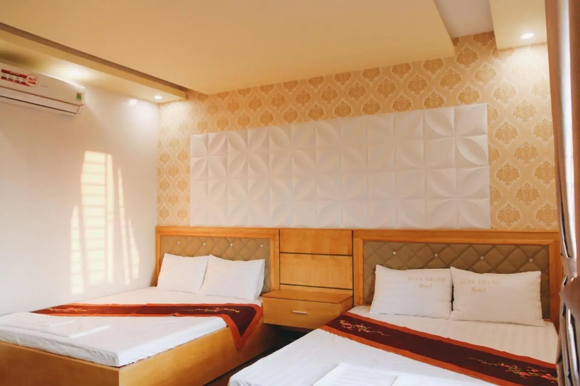 Bed in Xuan Thanh Hotel Bed in Xuan Thanh Hotel