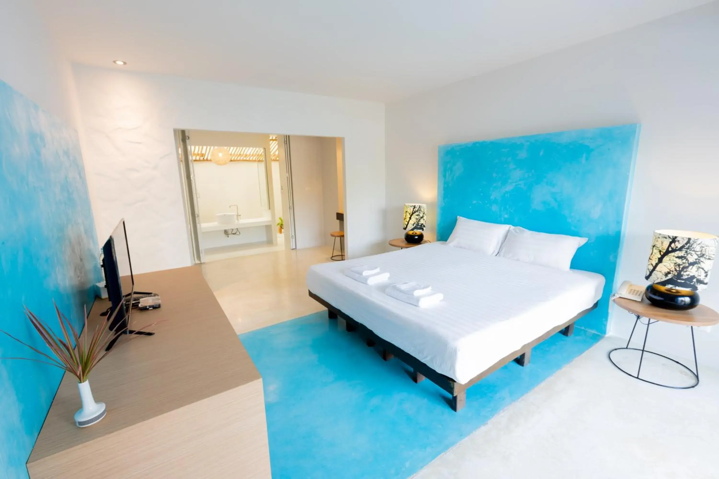 Bedroom, Bed in Kochira Bedroom, Bed in Kochira