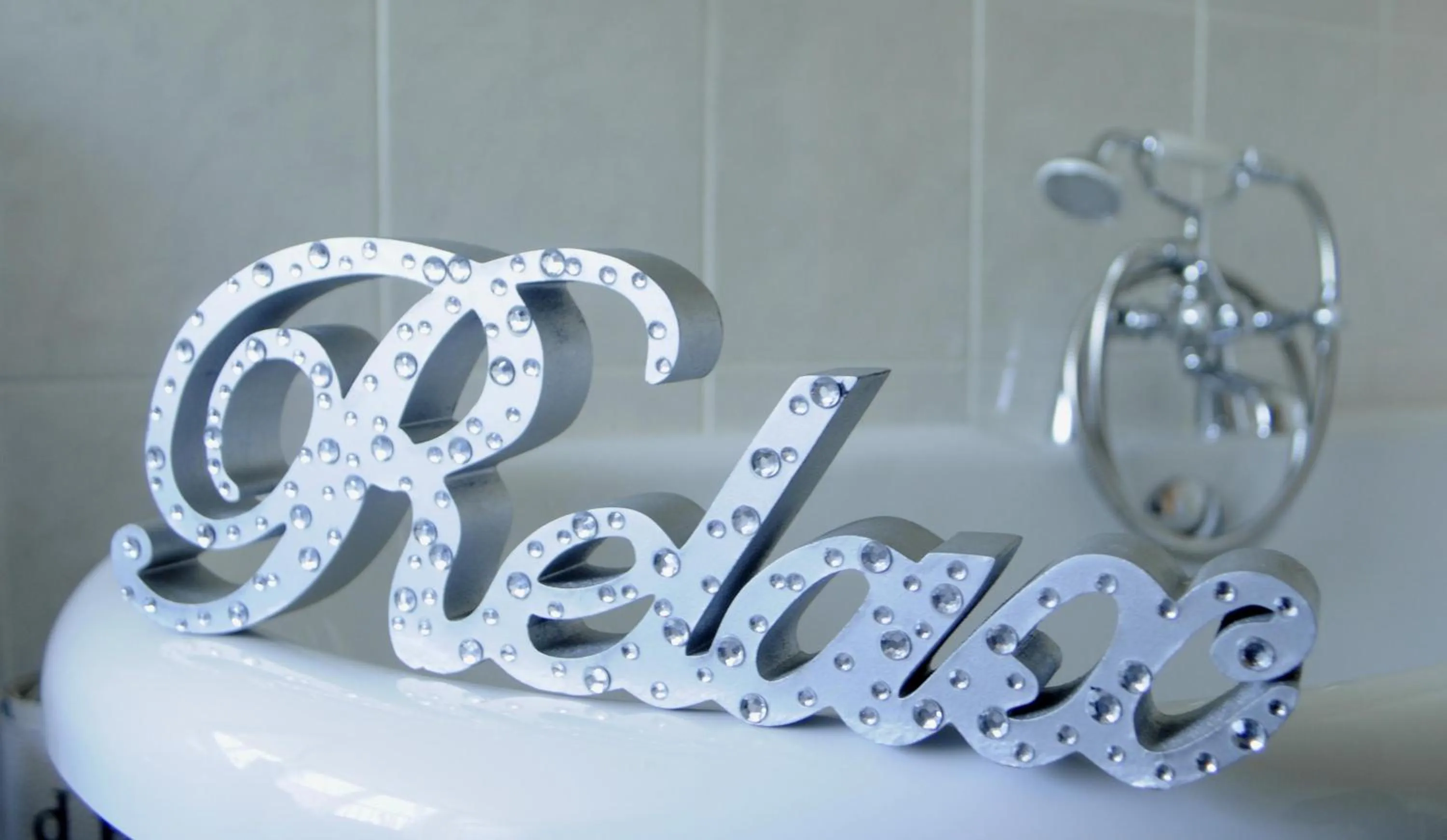 Decorative detail in The Globe Inn