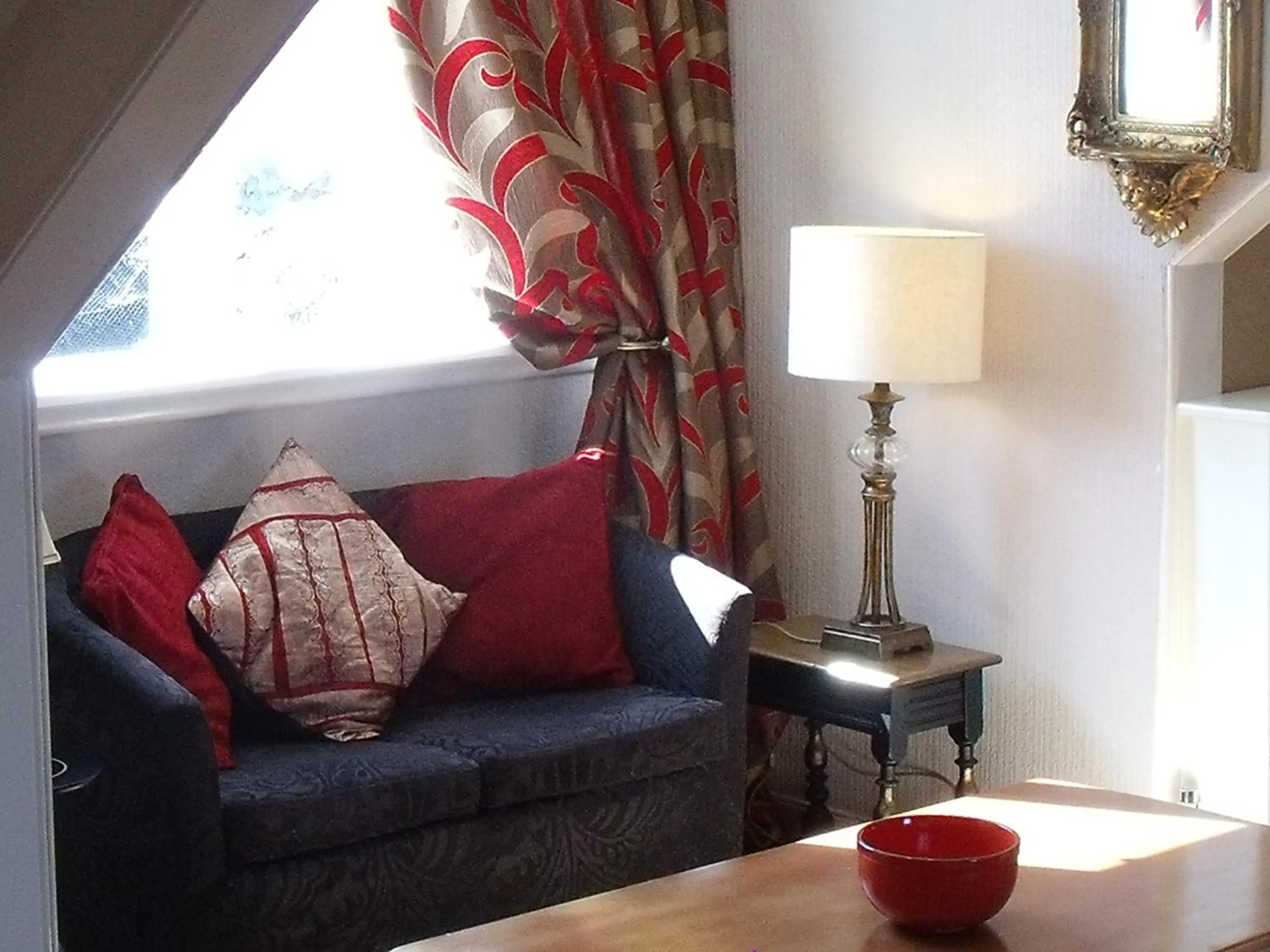 Decorative detail in The Globe Inn