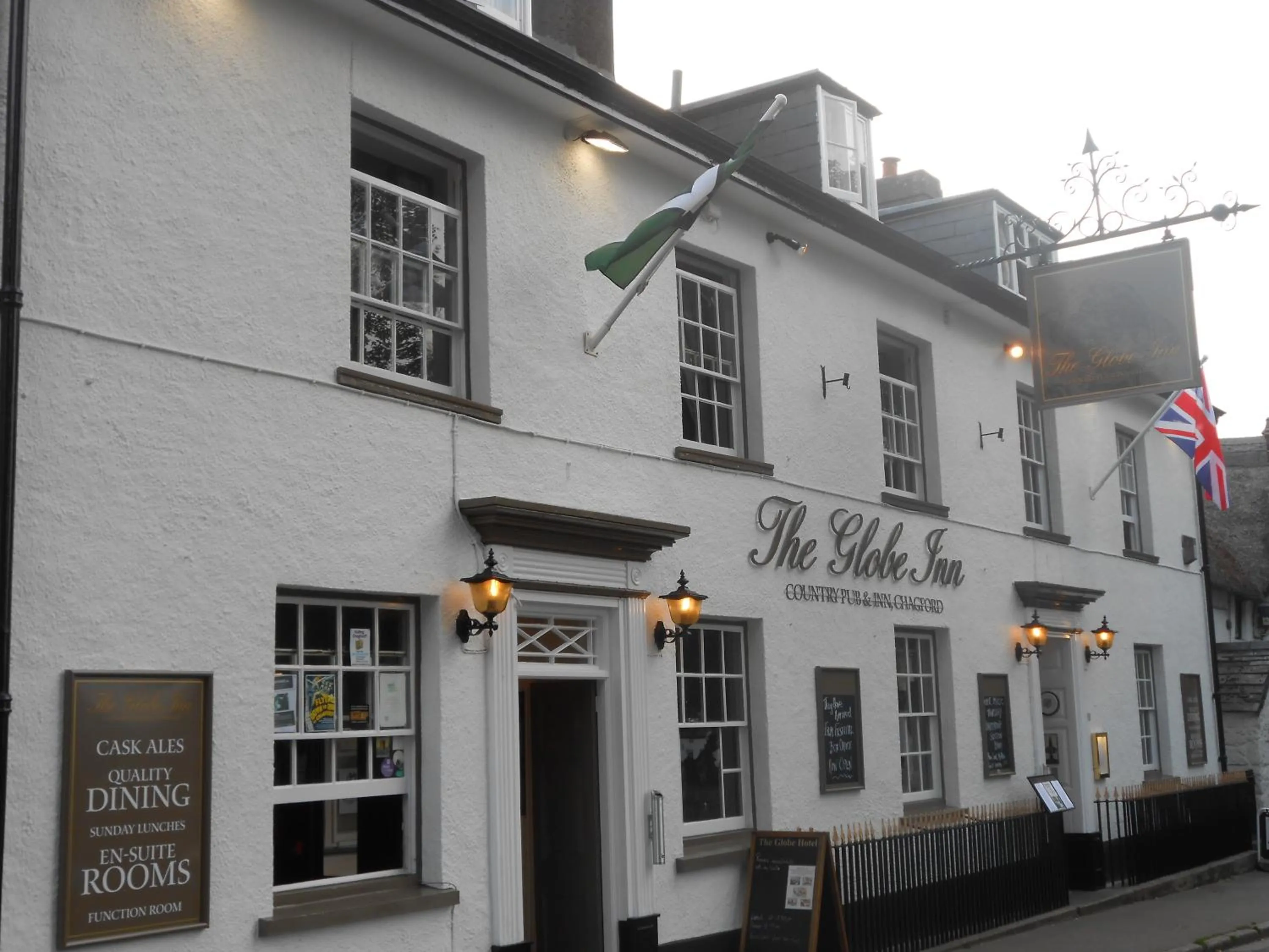 Facade/entrance in The Globe Inn