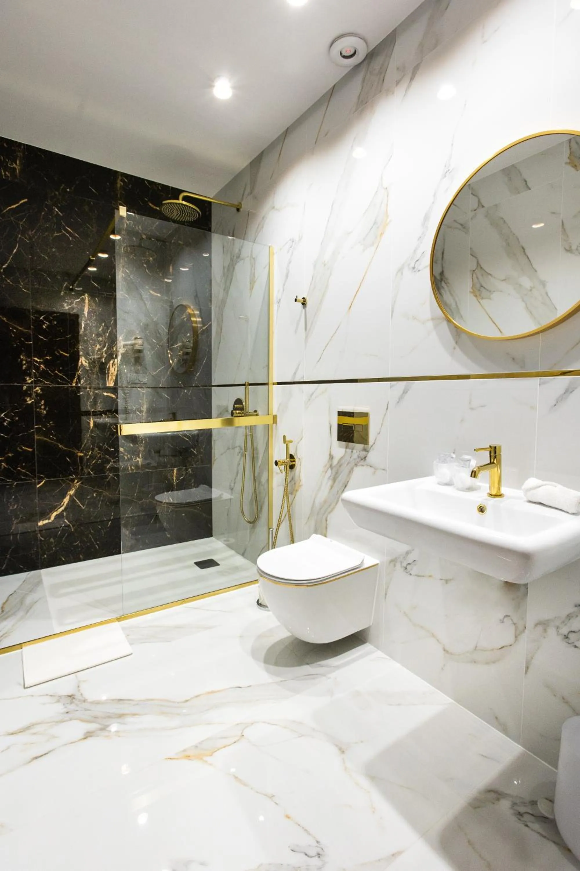 Bathroom in Hotel Iskierka Business & Spa