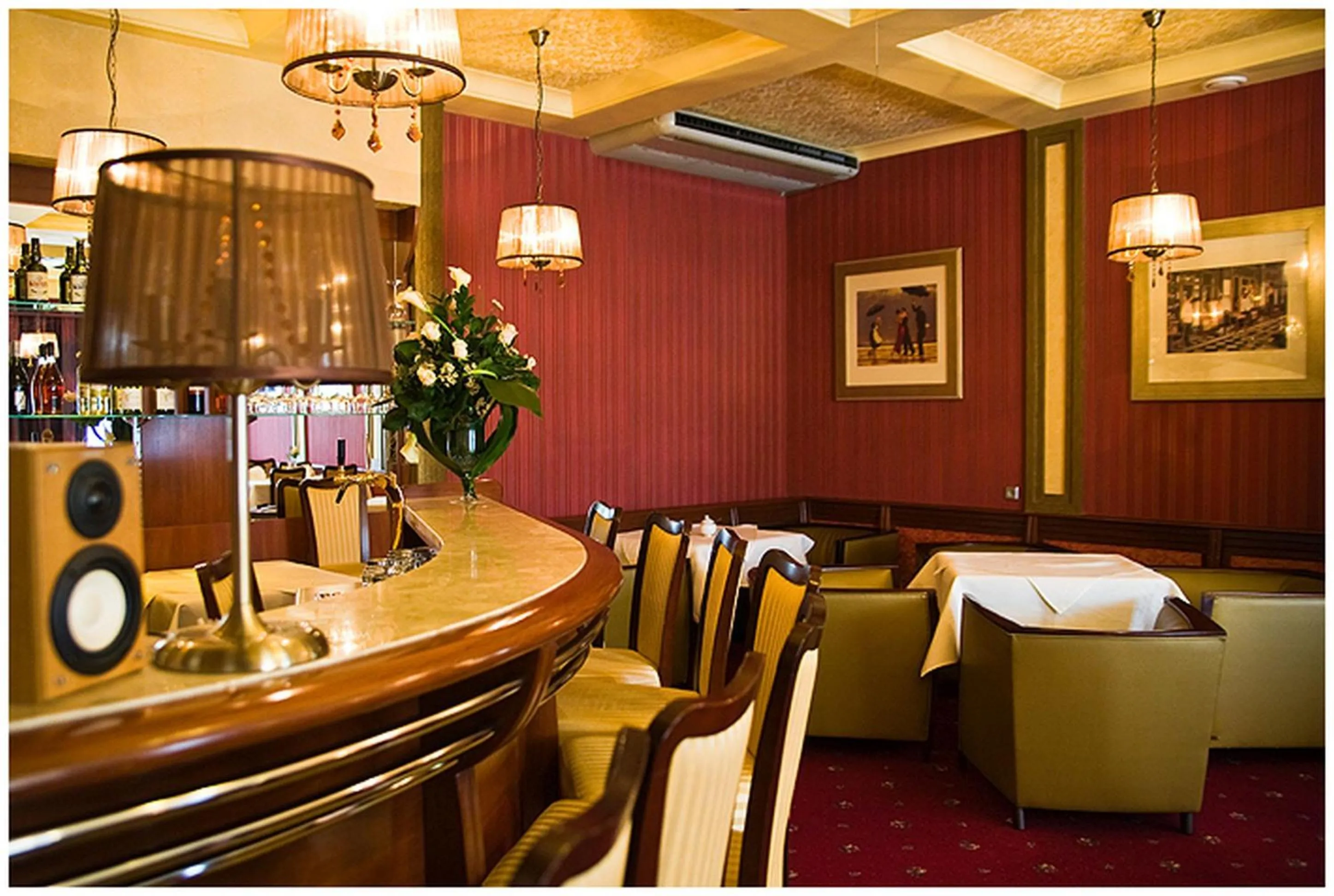 Restaurant/places to eat in Hotel Iskierka Business & Spa