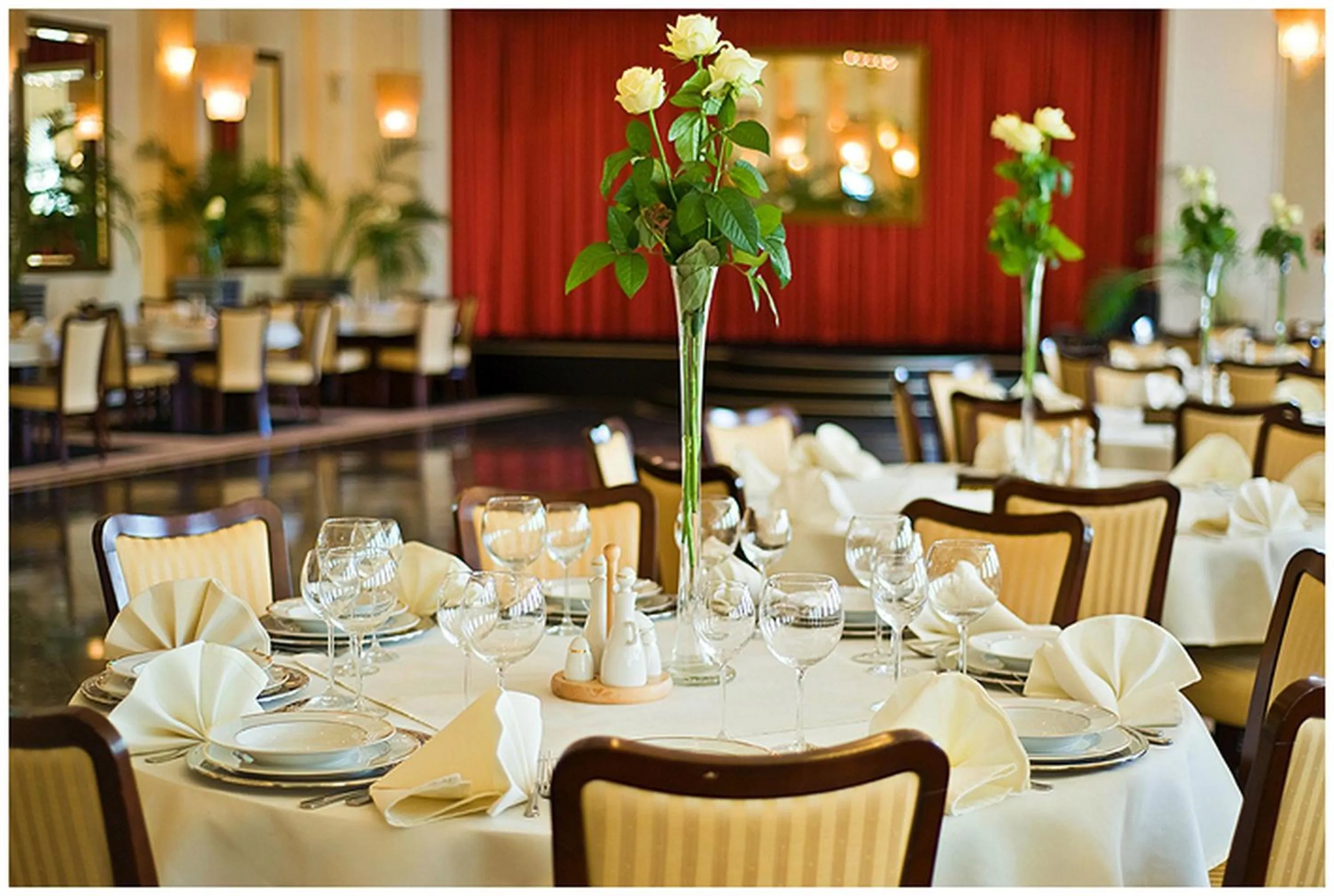 Restaurant/places to eat in Hotel Iskierka Business & Spa