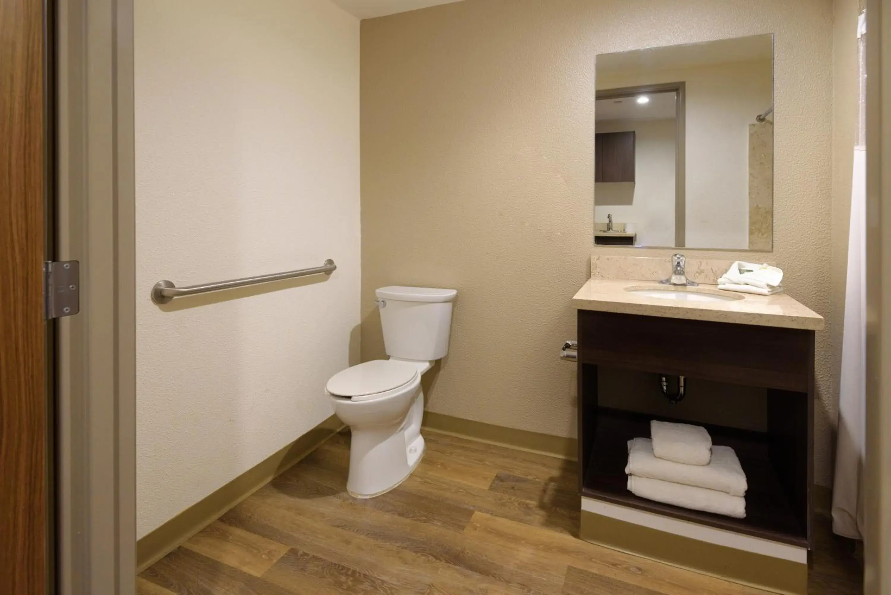 Toilet in Extended Suites Queretaro Juriquilla Toilet in Extended Suites Queretaro Juriquilla
