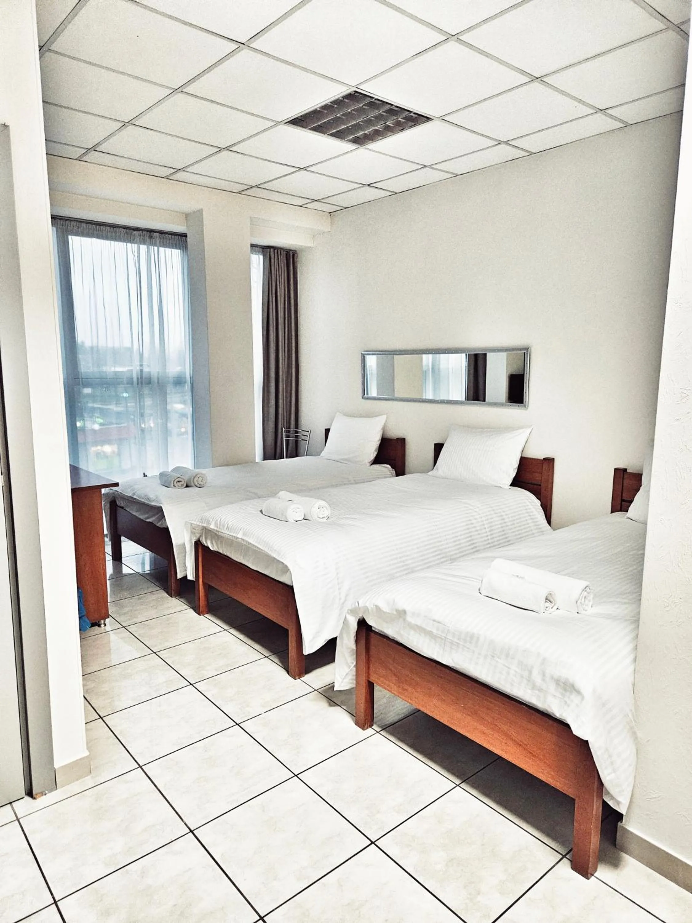 Bed in Hotel i Restauracja w Luboniu