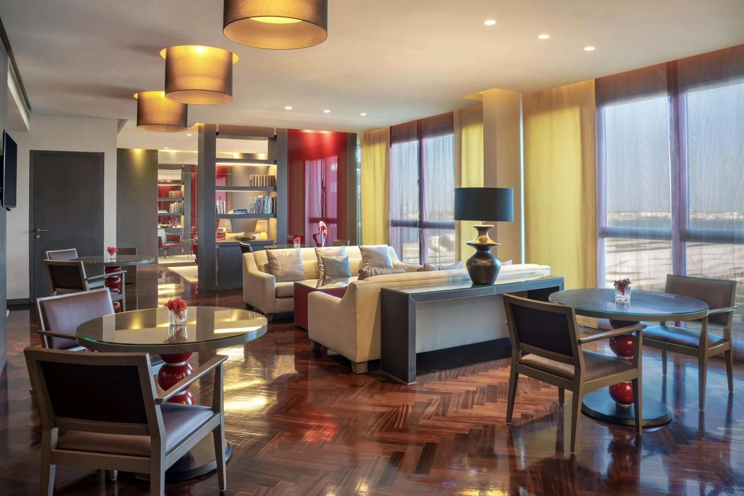 Lounge or bar in Park Rotana Abu Dhabi