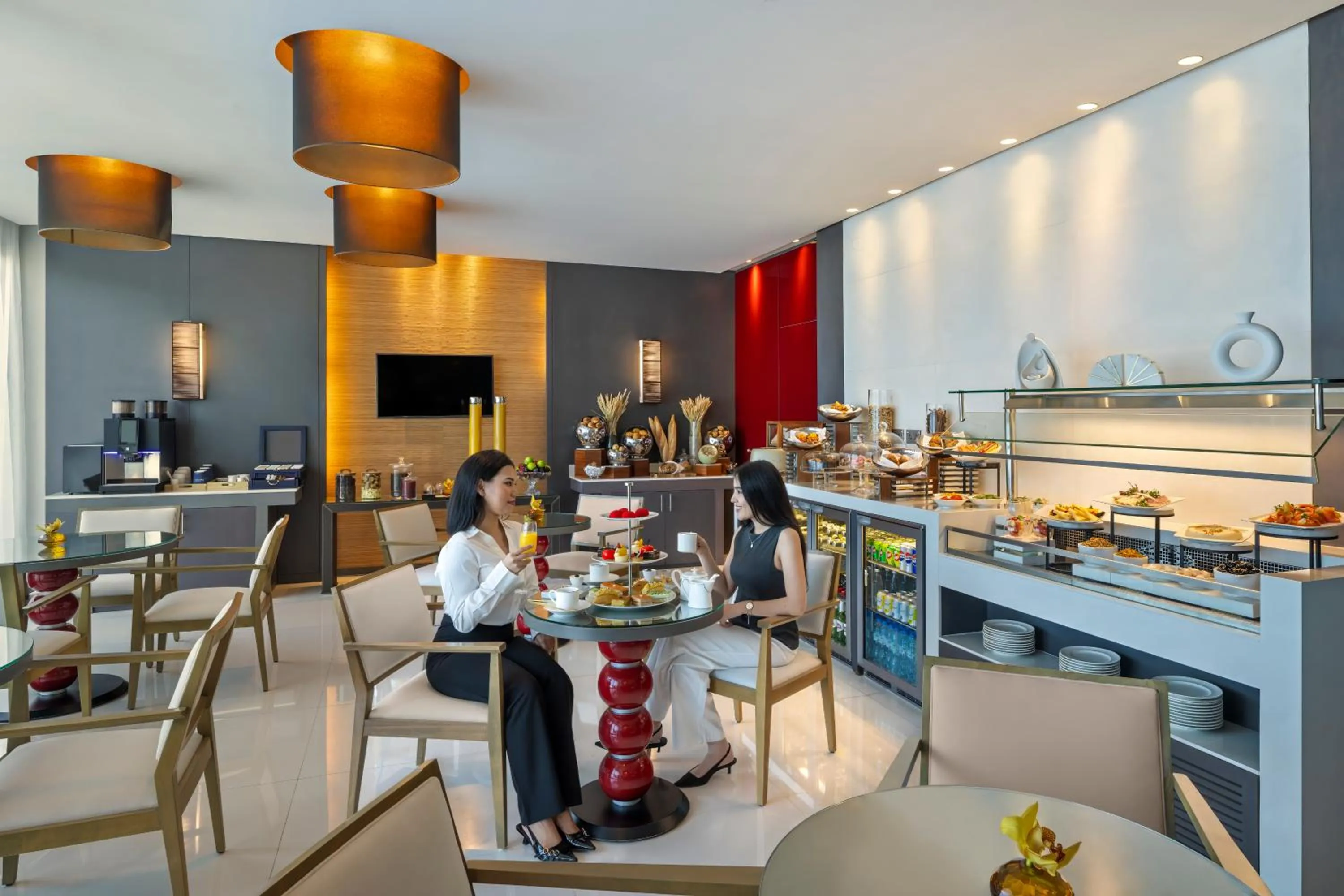 Lounge or bar in Park Rotana Abu Dhabi