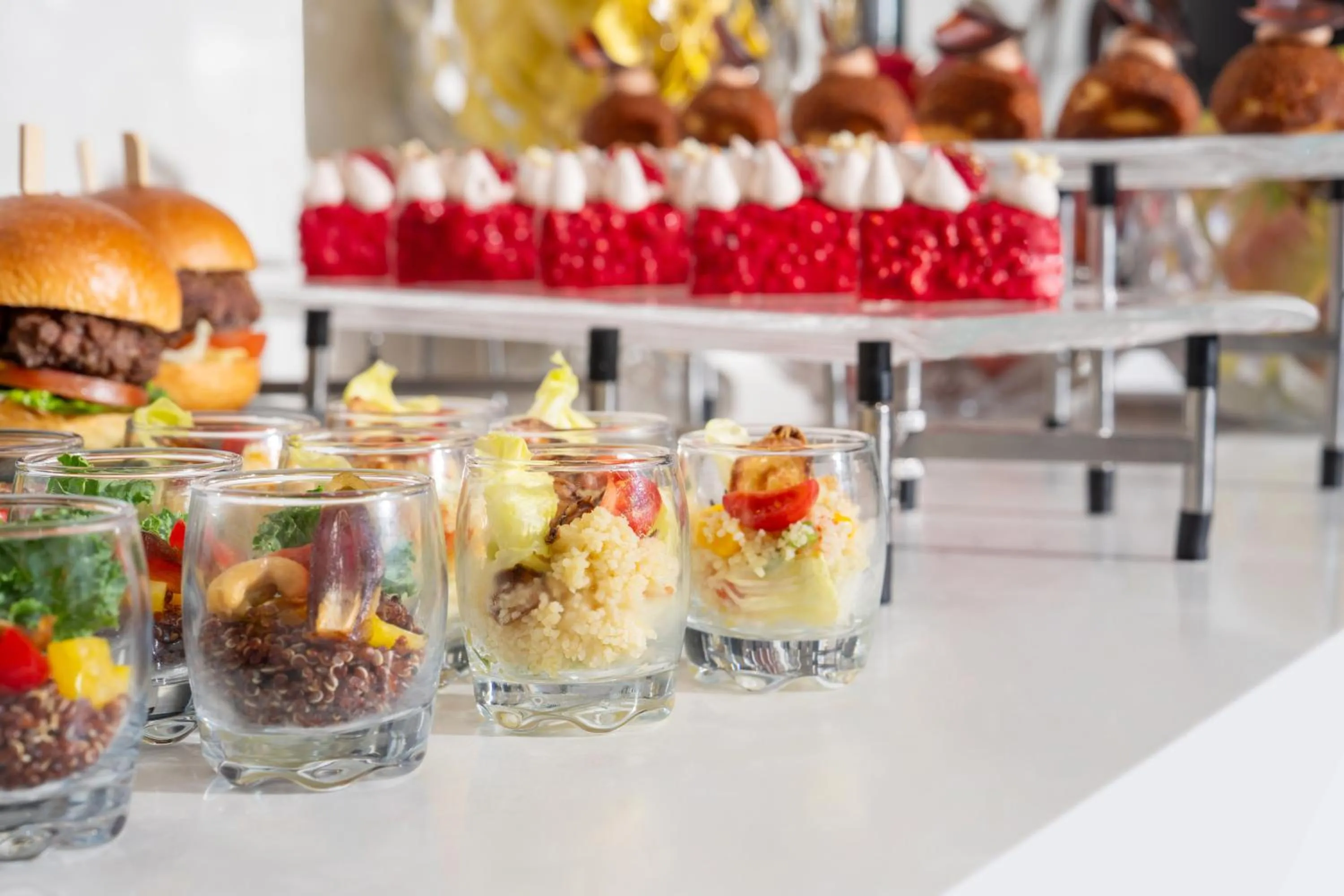 Lounge or bar in Park Rotana Abu Dhabi