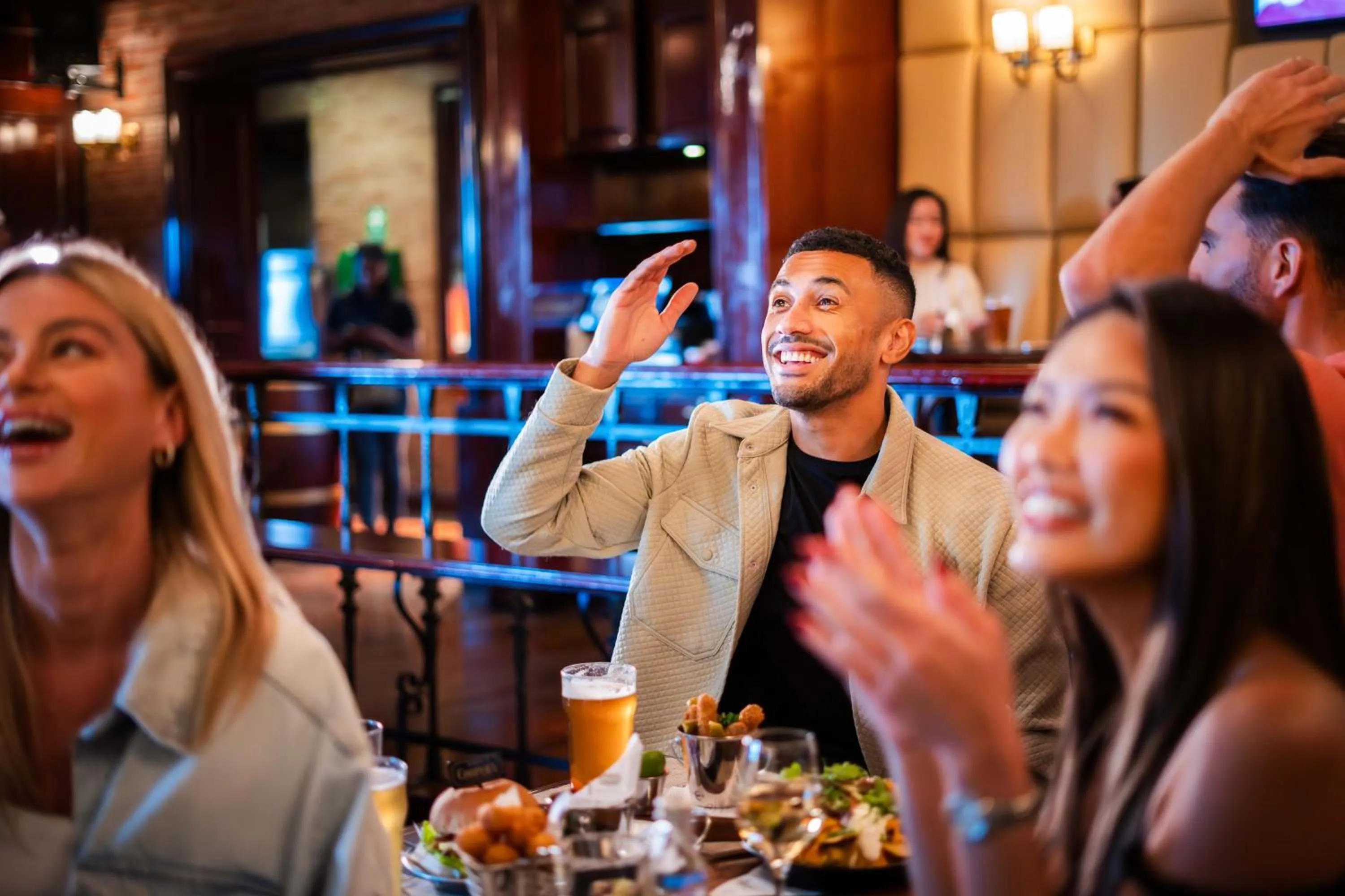 Lounge or bar in Park Rotana Abu Dhabi