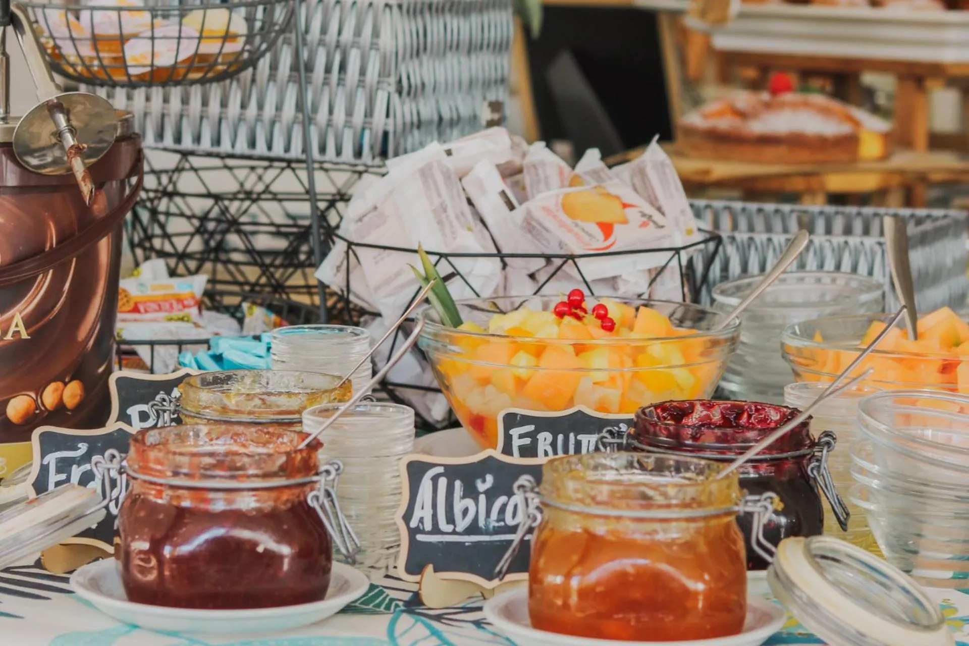 Food and drinks in Hotel Elios