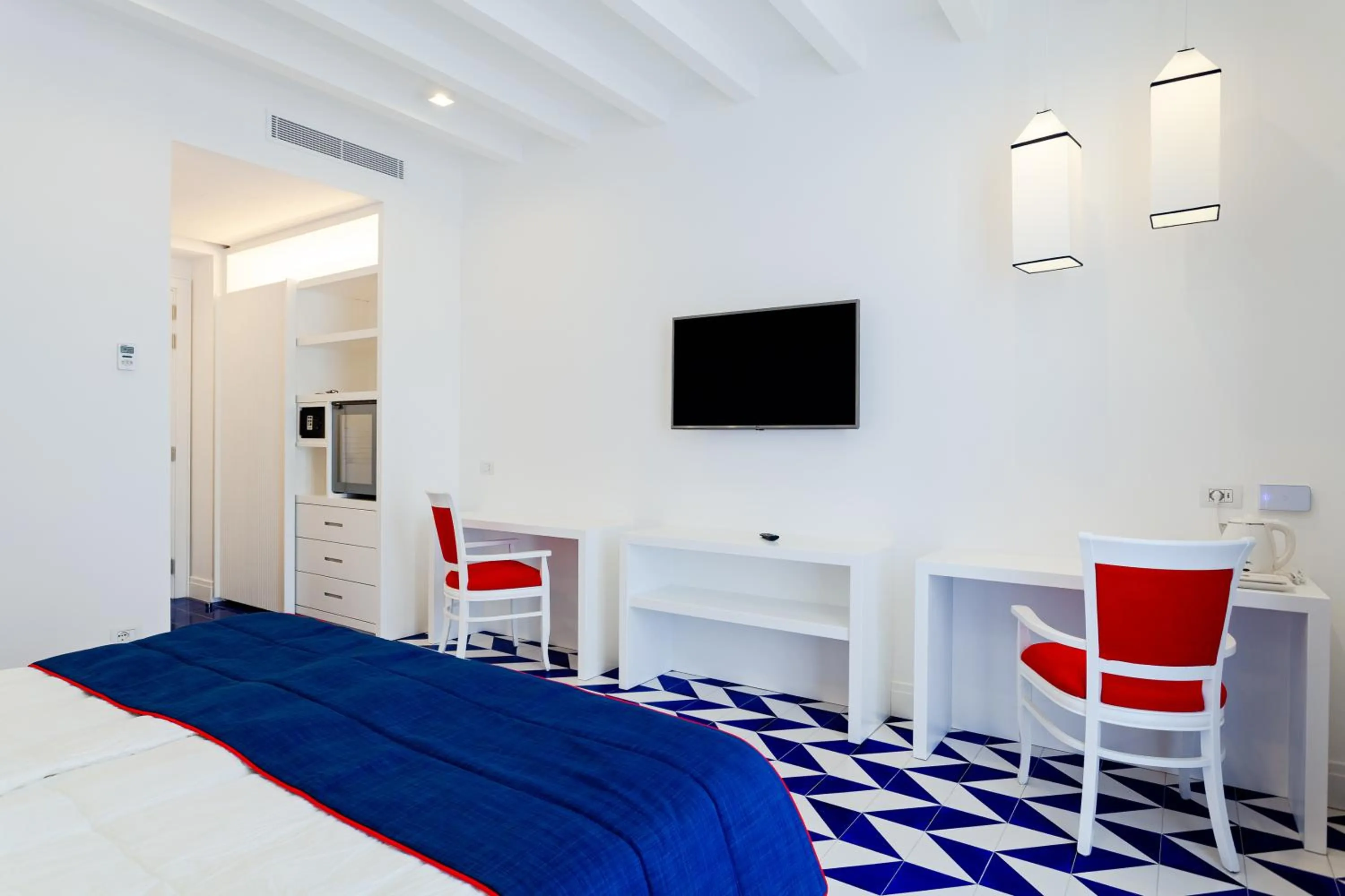 Bed in Maison Blu - Intimate GuestHouse