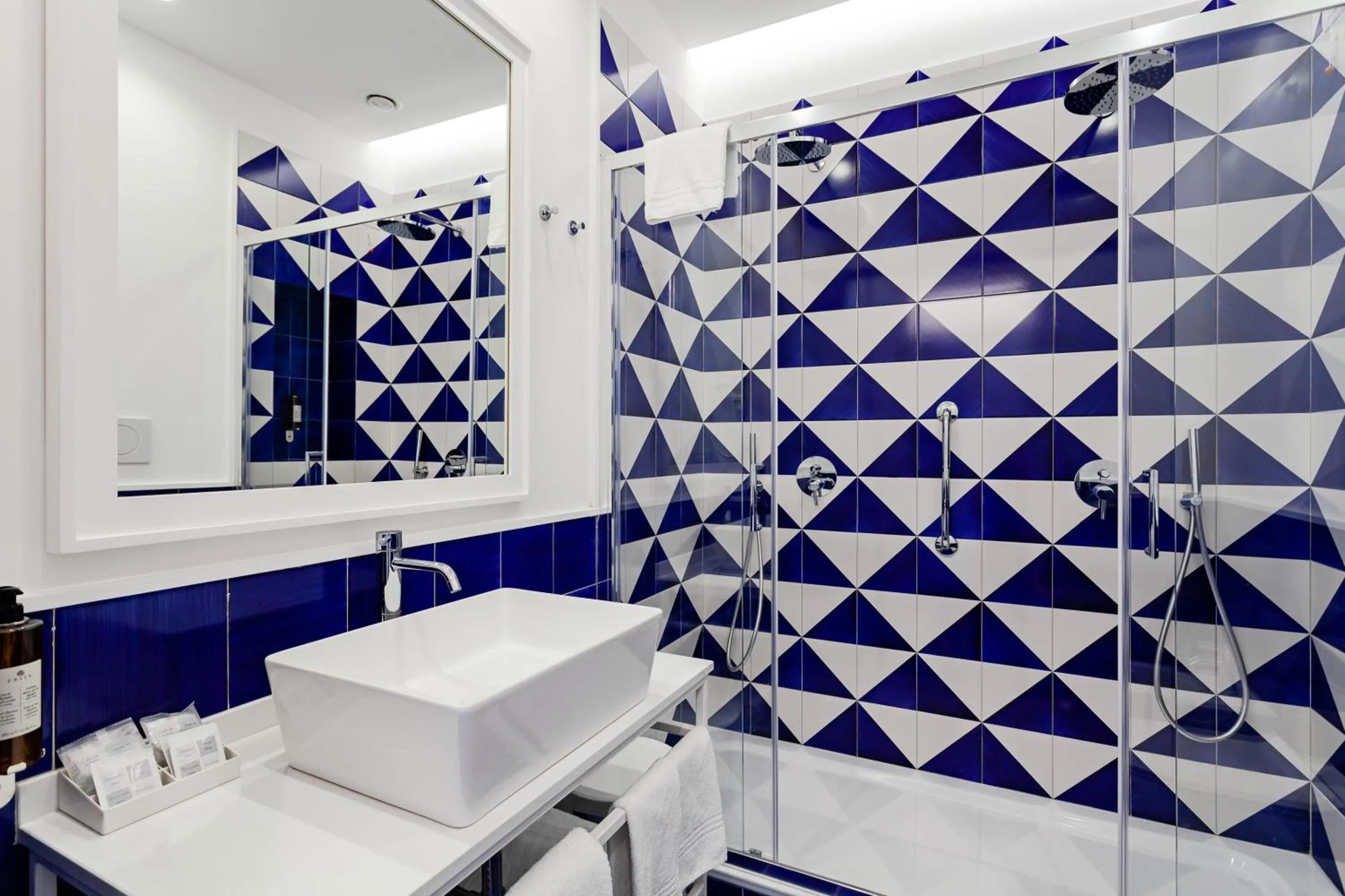 Bathroom in Maison Blu - Intimate GuestHouse