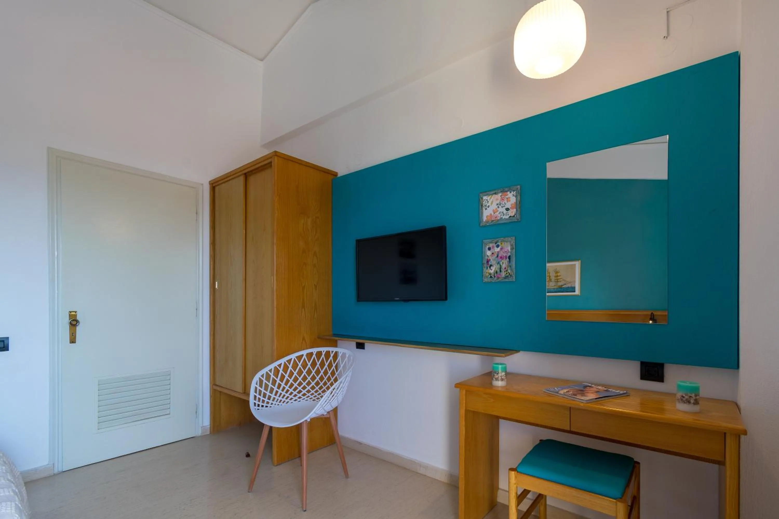 TV and multimedia in Elite Corfu - Adults Friendly