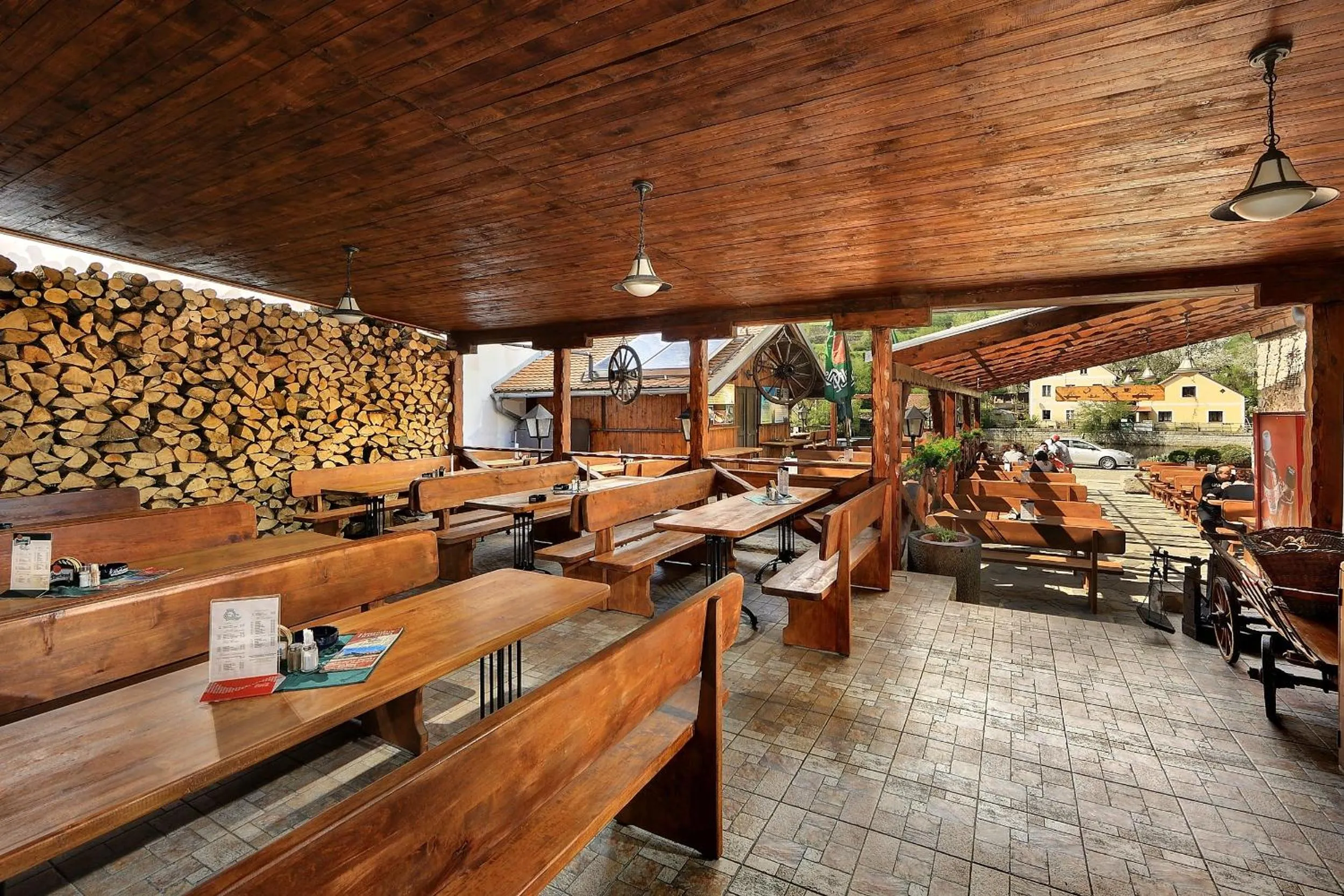 Restaurant/places to eat in Hotel U Martina