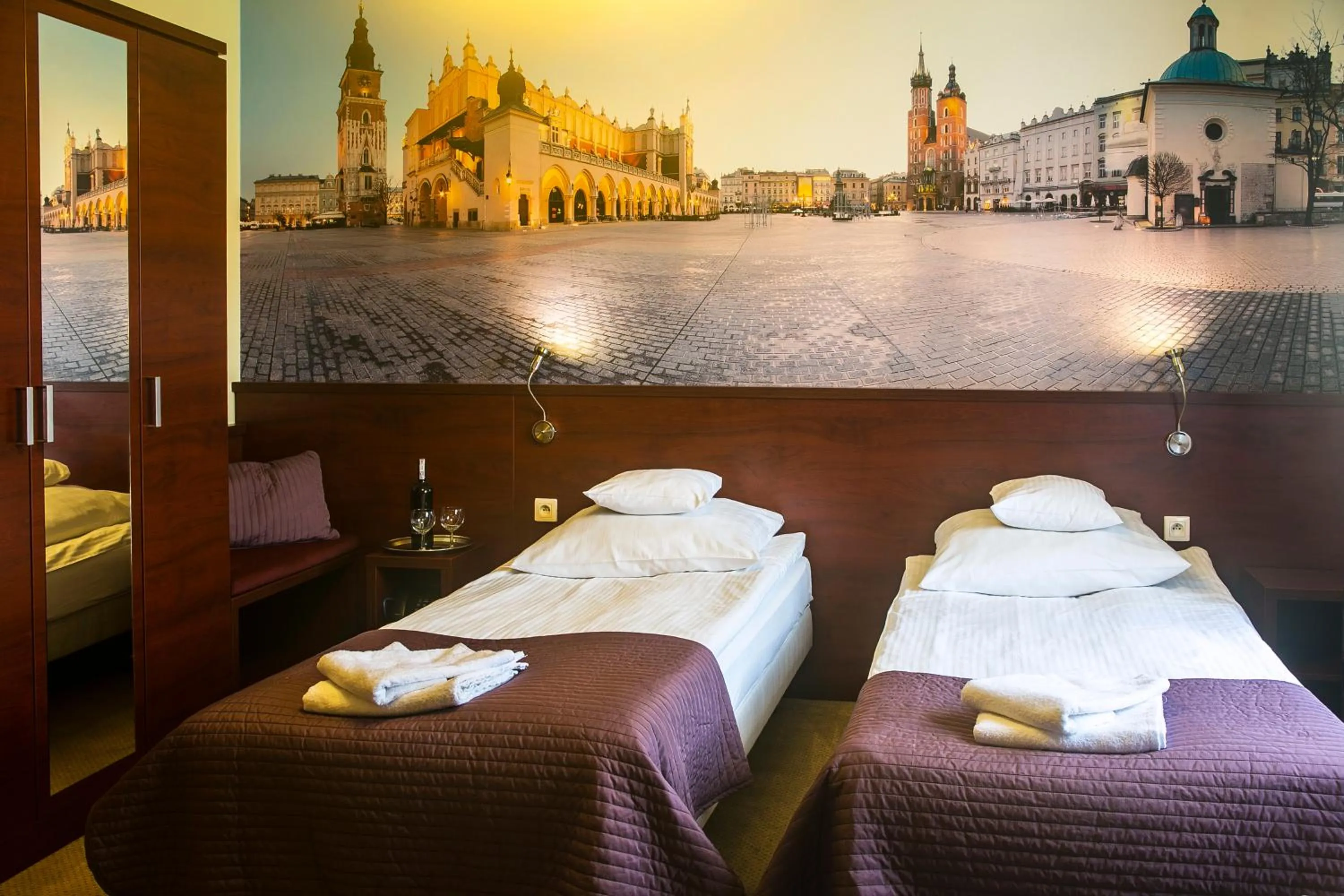 Bed in Vinci Hotel Airport