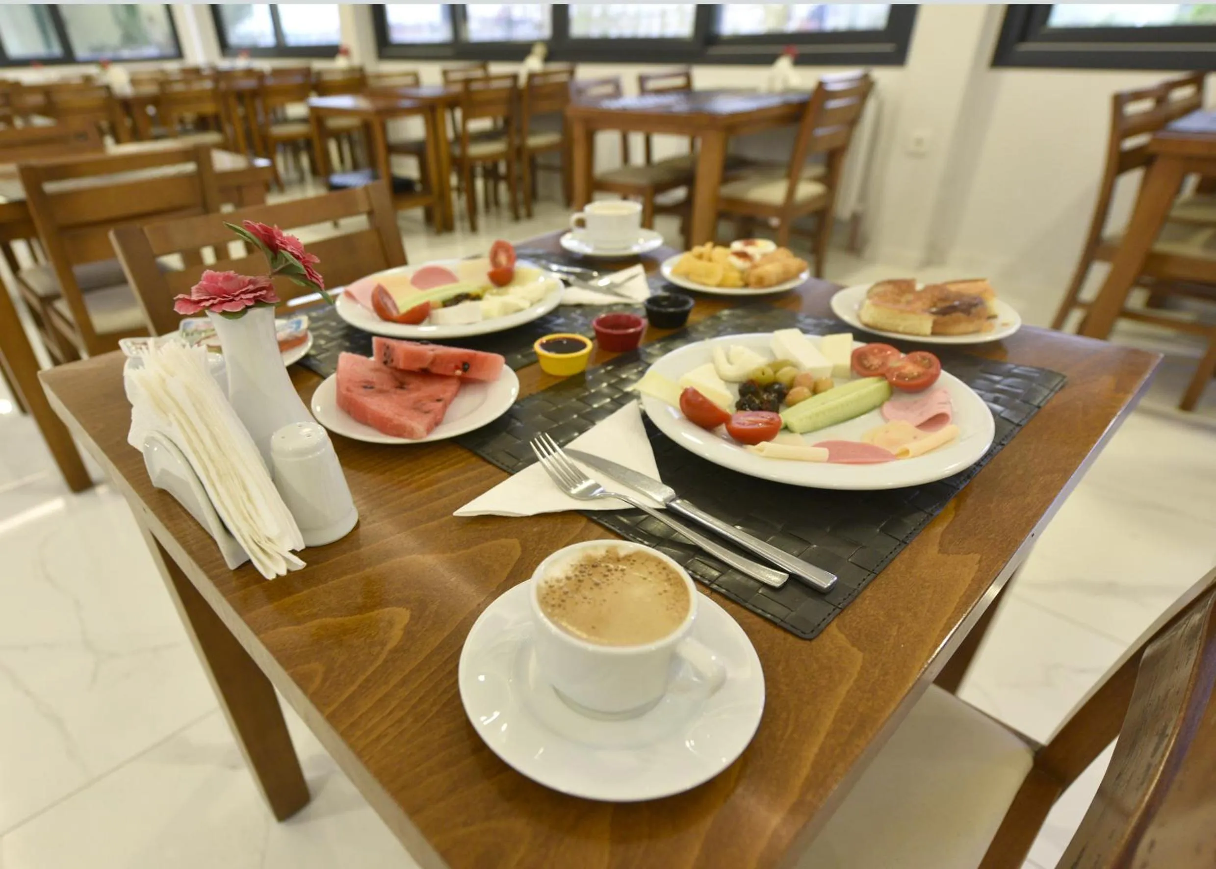 Breakfast in Sahil Hotel Pendik