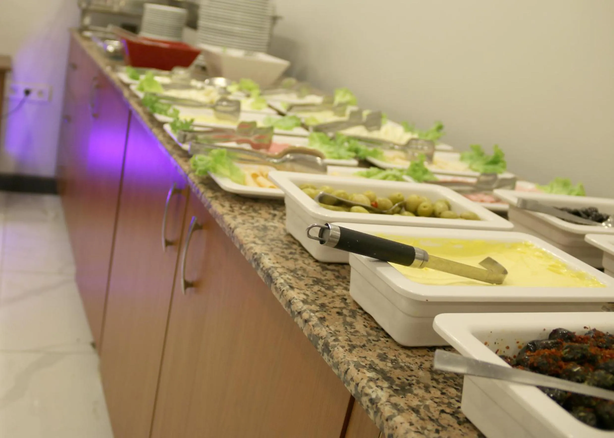 Coffee/tea facilities in Sahil Hotel Pendik