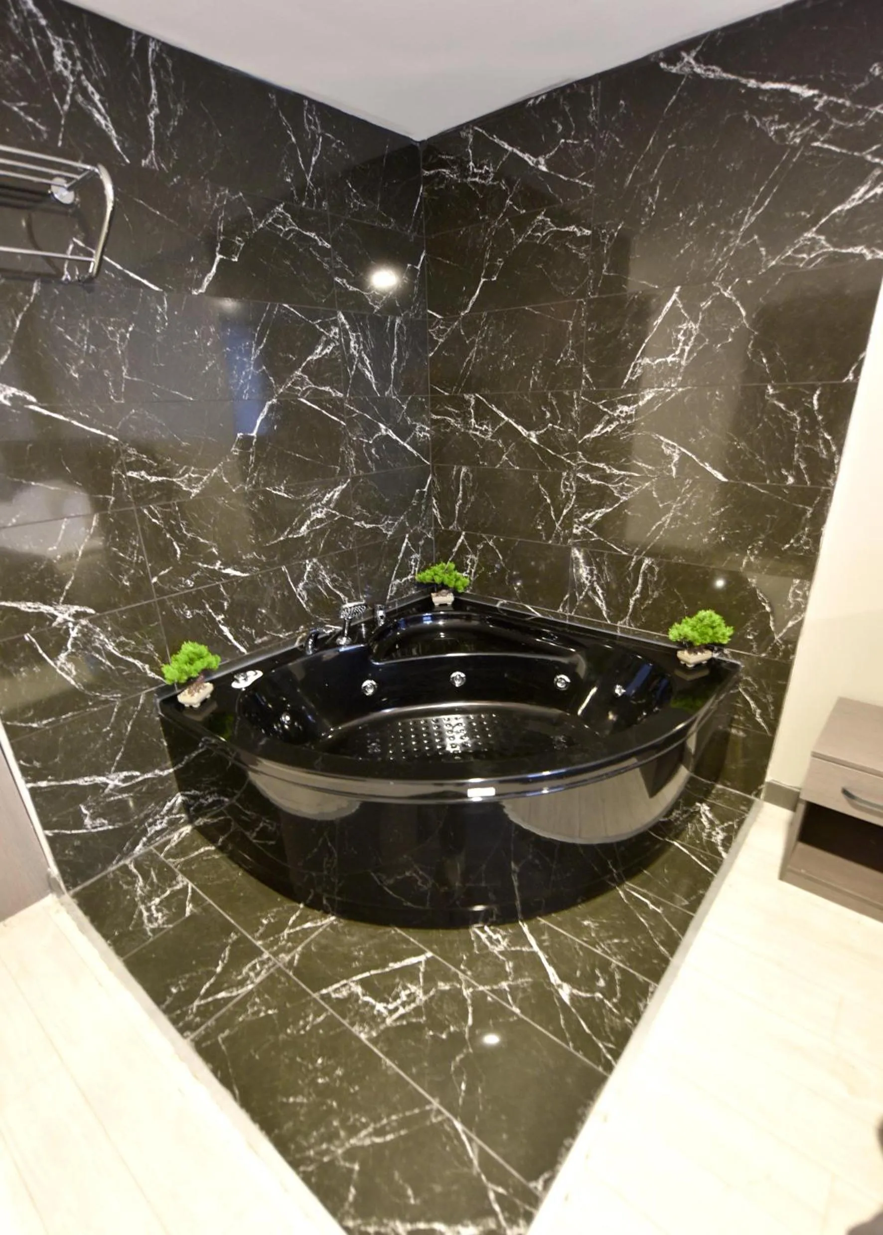 Hot Tub in Sahil Hotel Pendik