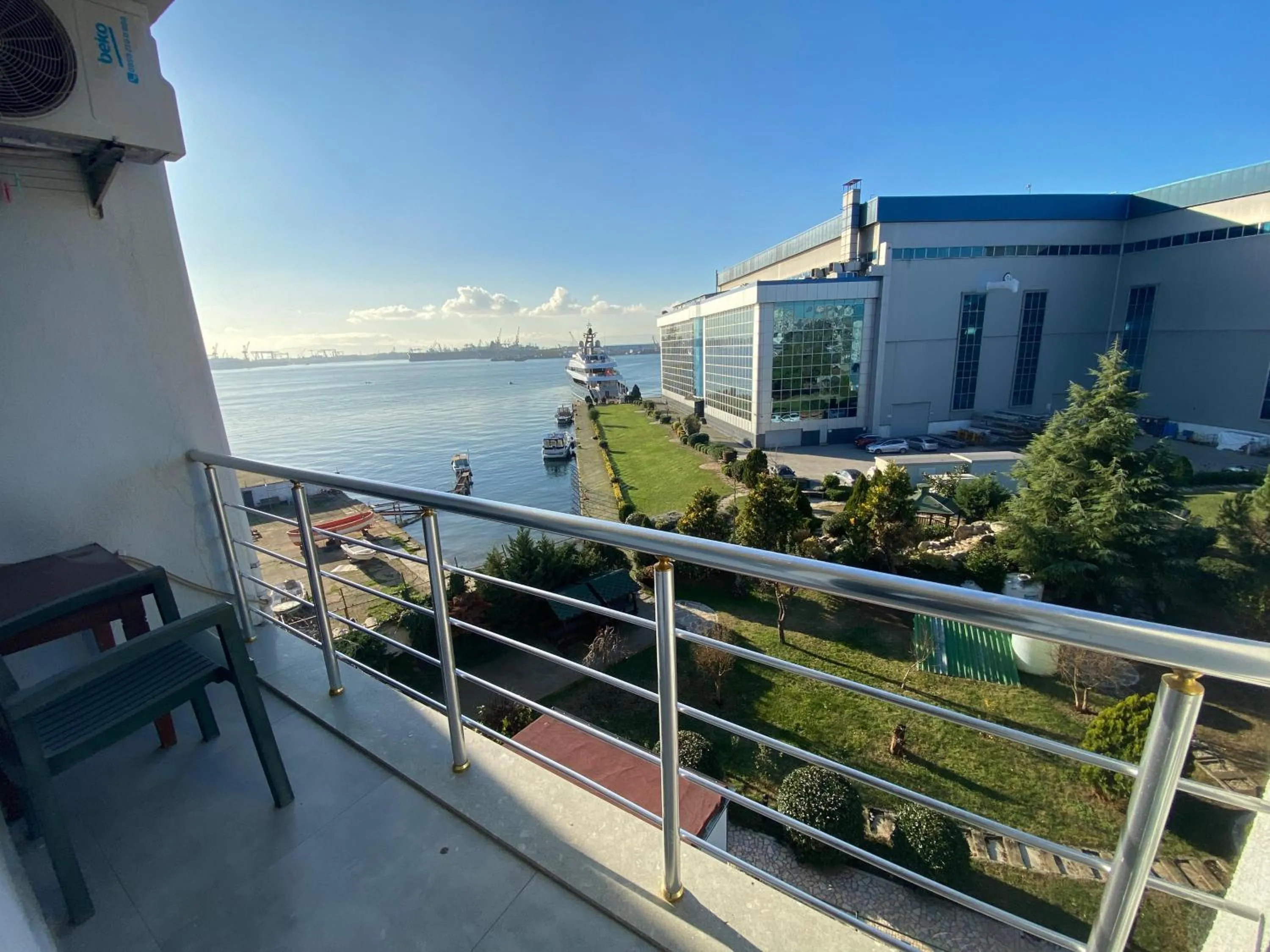 Property building in Sahil Hotel Pendik