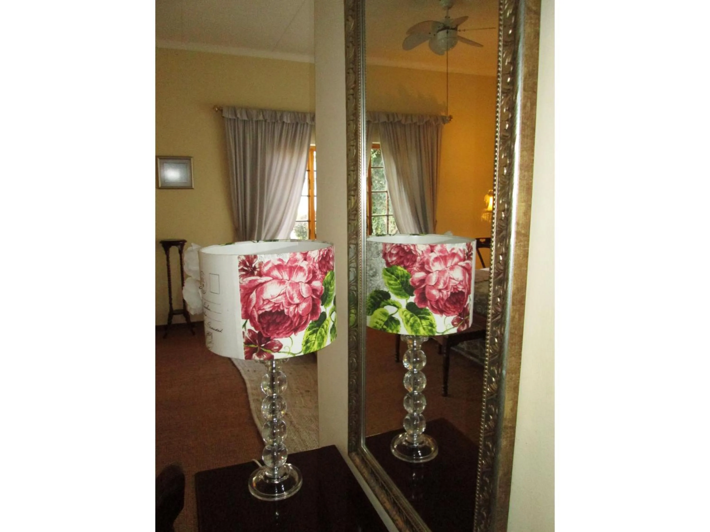 Decorative detail in Brooks Cottage