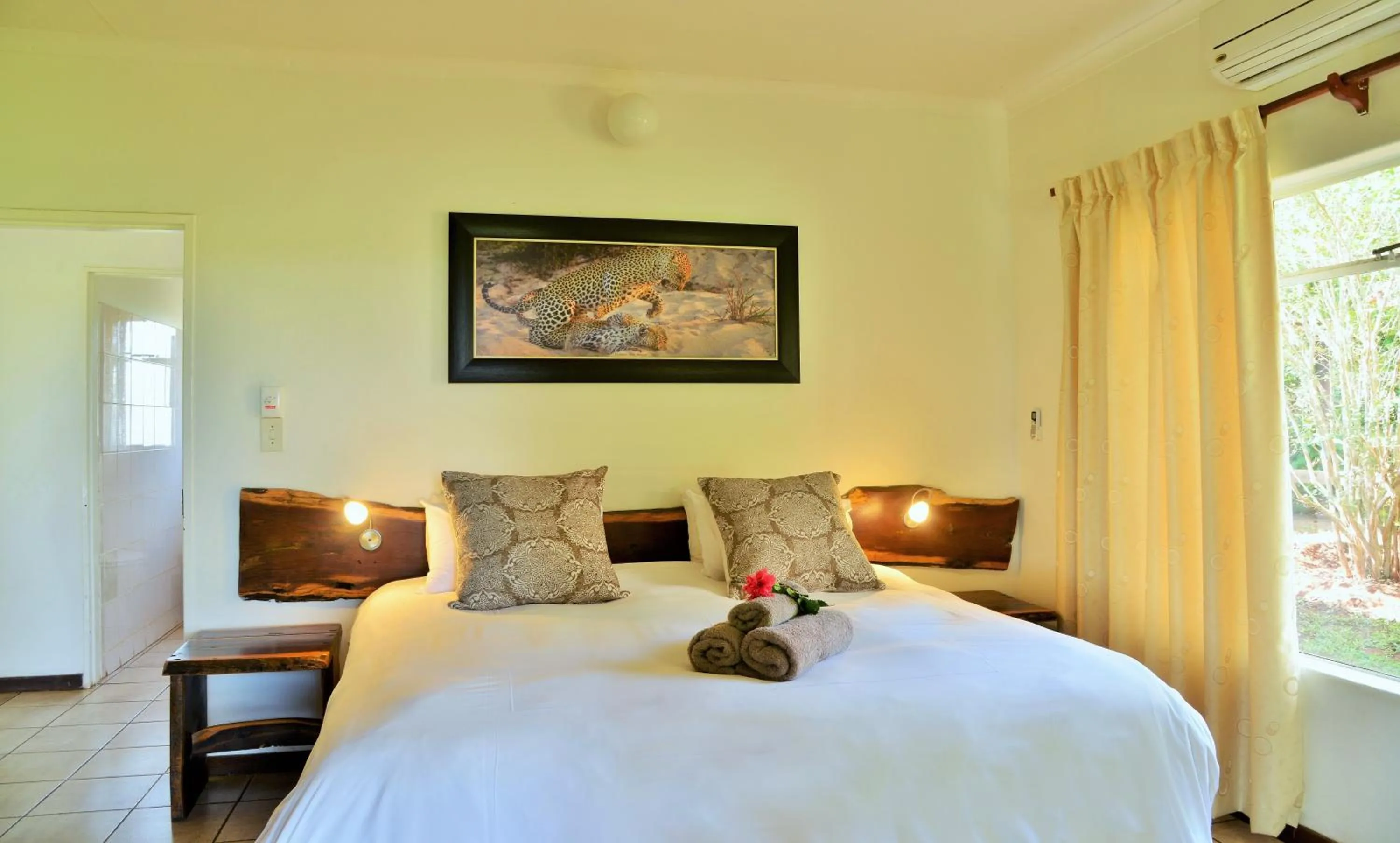 Bedroom, Bed in Elephant Walk Retreat