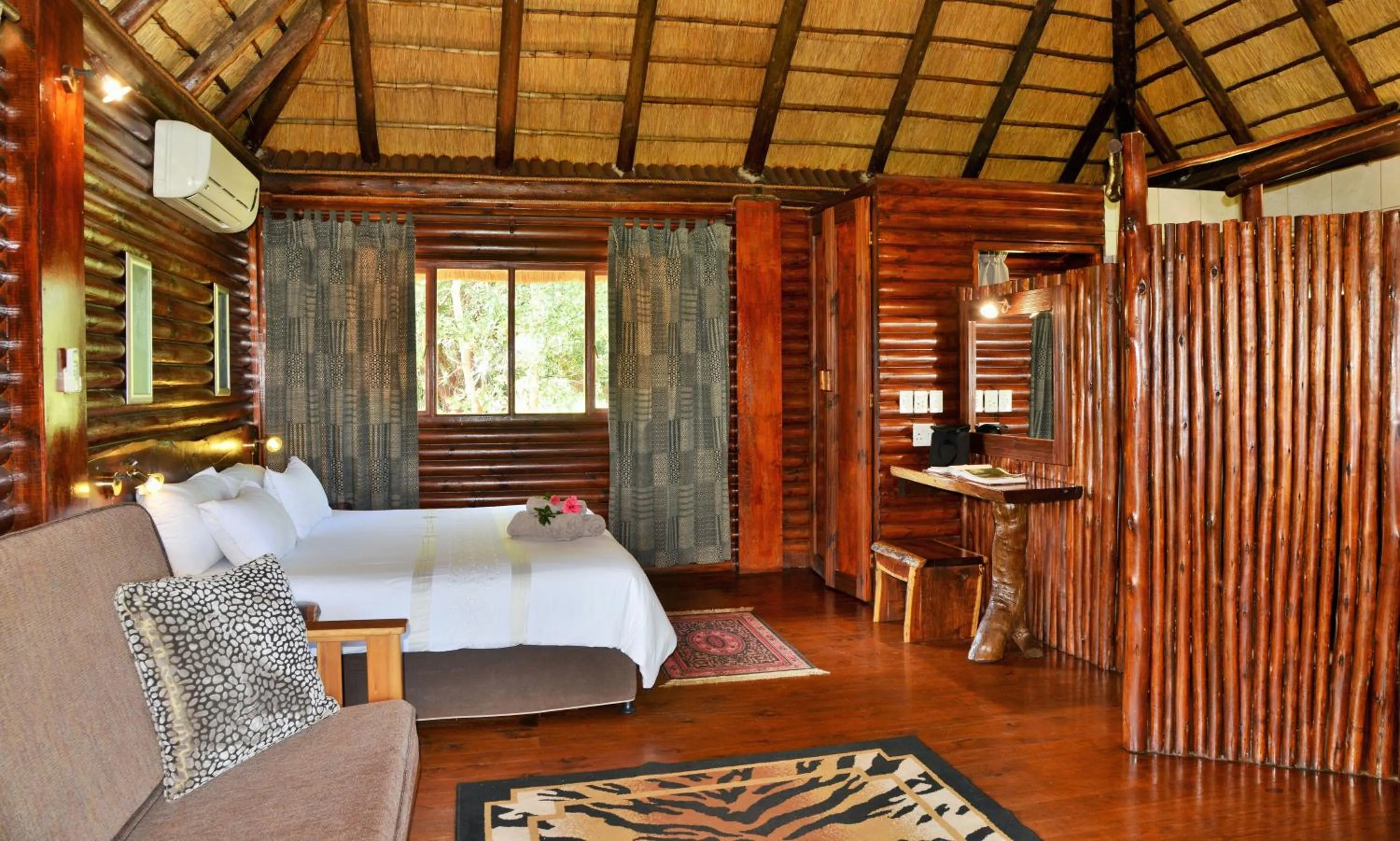 Photo of the whole room in Elephant Walk Retreat