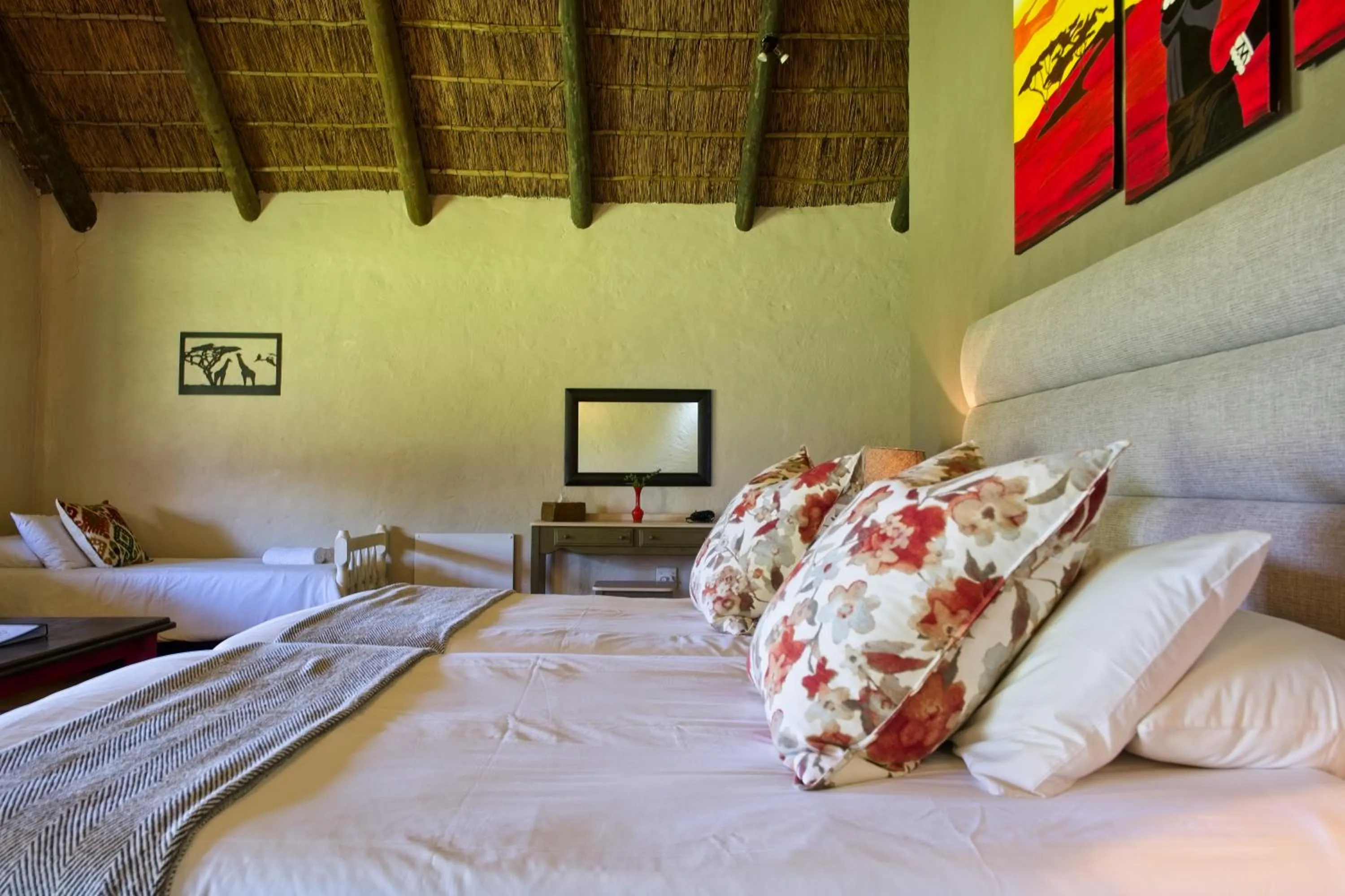 Bed in Chrislin African Lodge