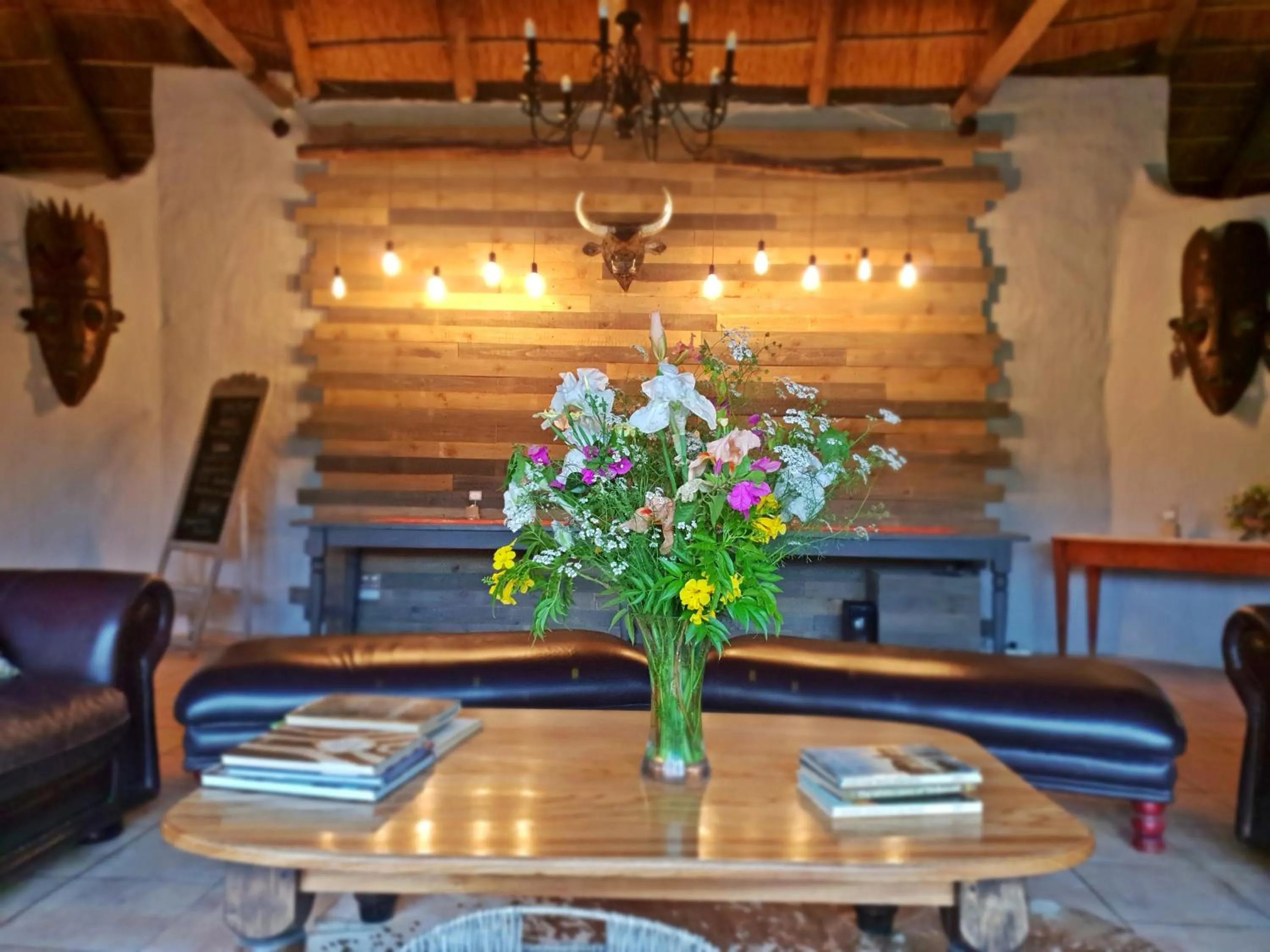 Restaurant/places to eat in Chrislin African Lodge