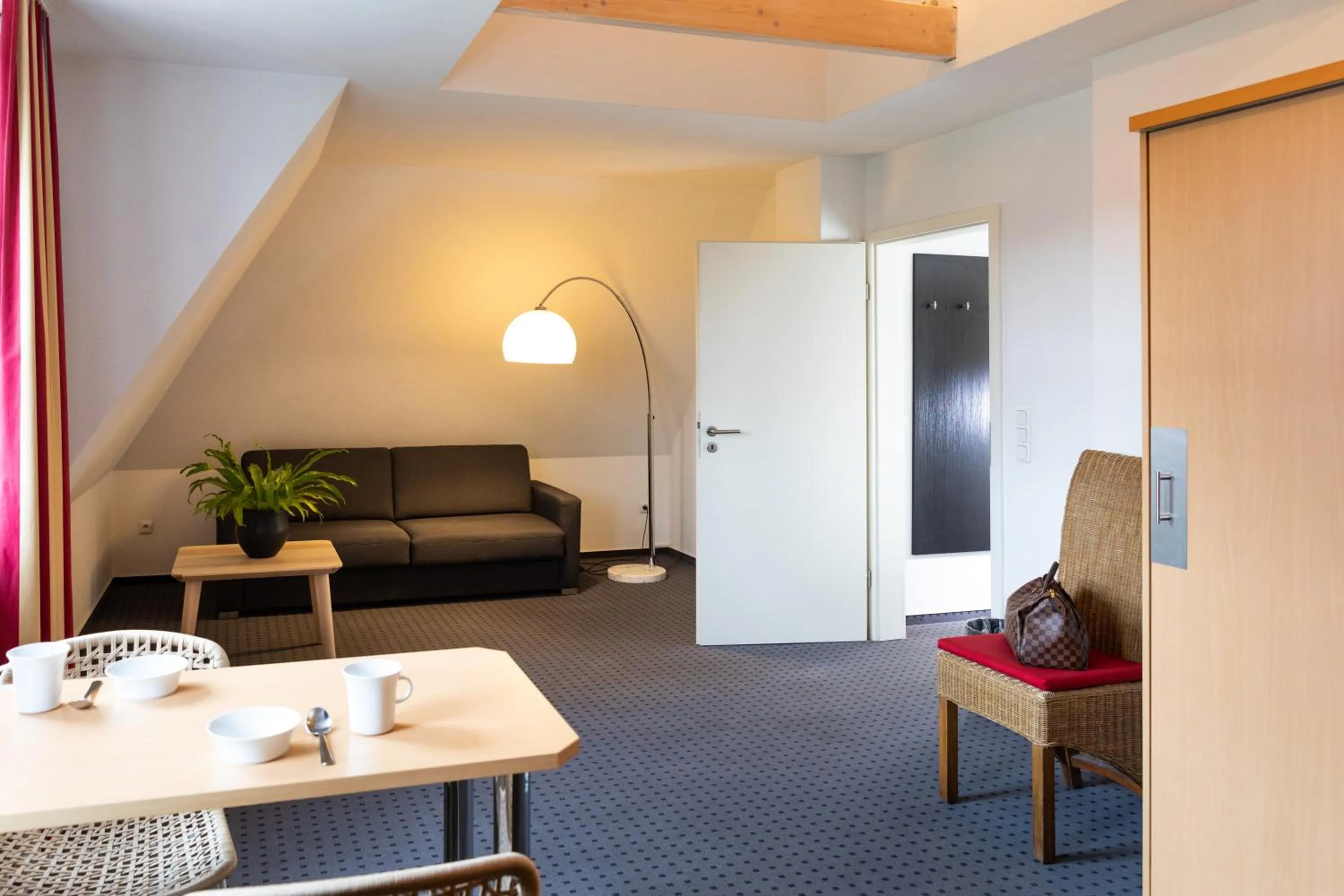 Living room in Tiemanns Boardinghouse