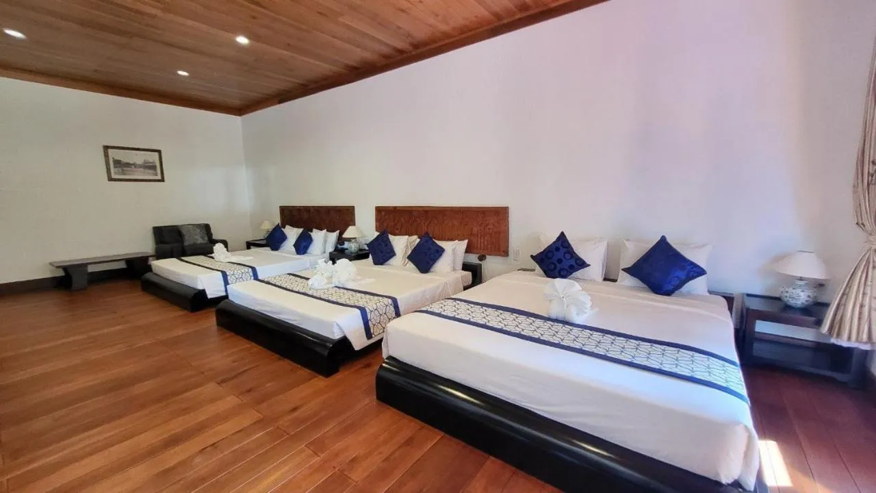 Bed in Blue Shell Resort